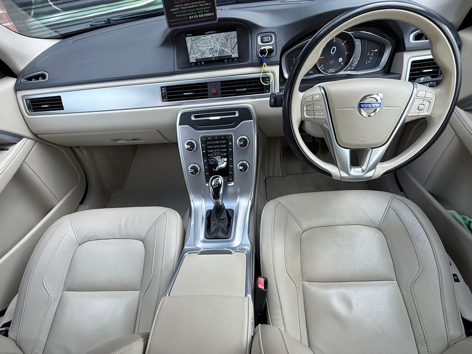 Volvo S80 view 79