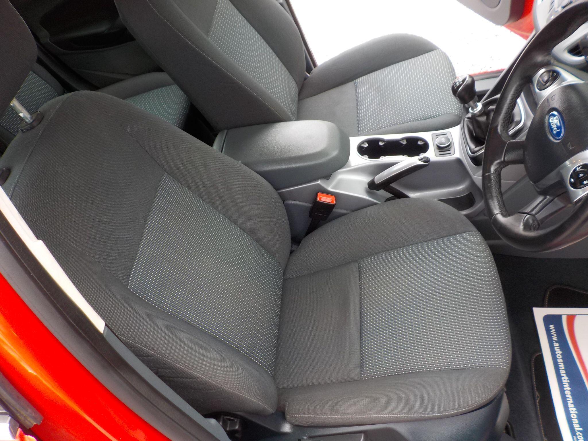 Ford C-Max 1.6 TDCi Zetec Euro 5 5dr