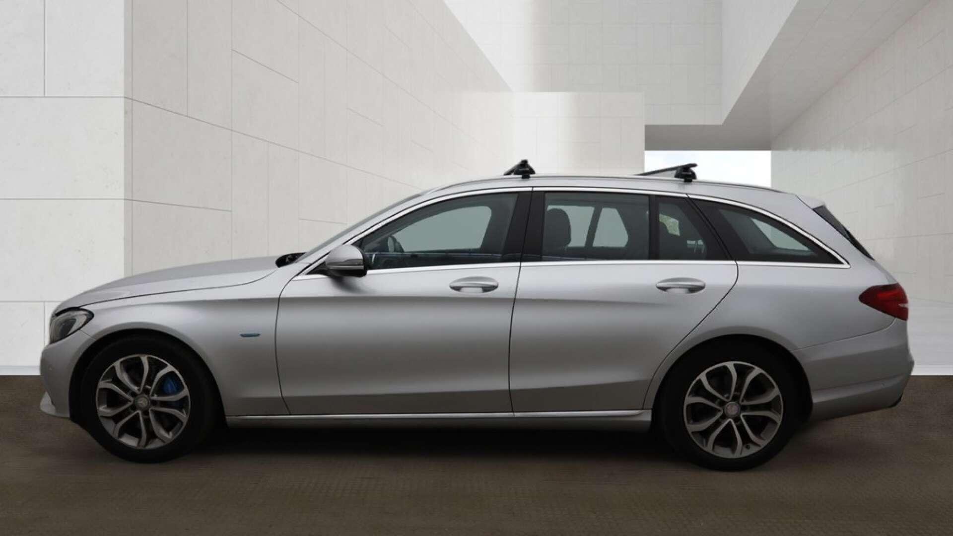 Mercedes-Benz C Class view 6