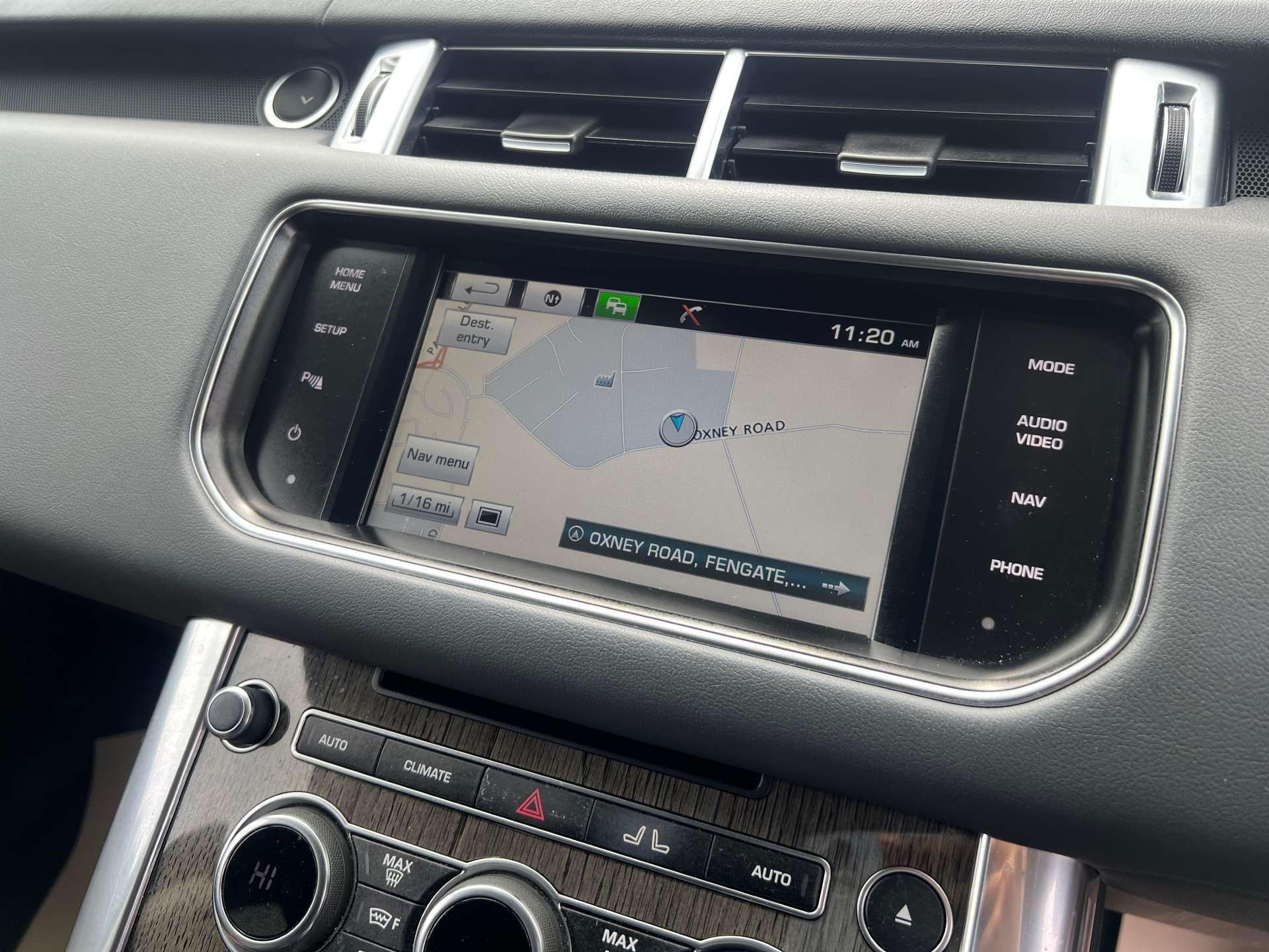 Land Rover Range Rover Sport view 26