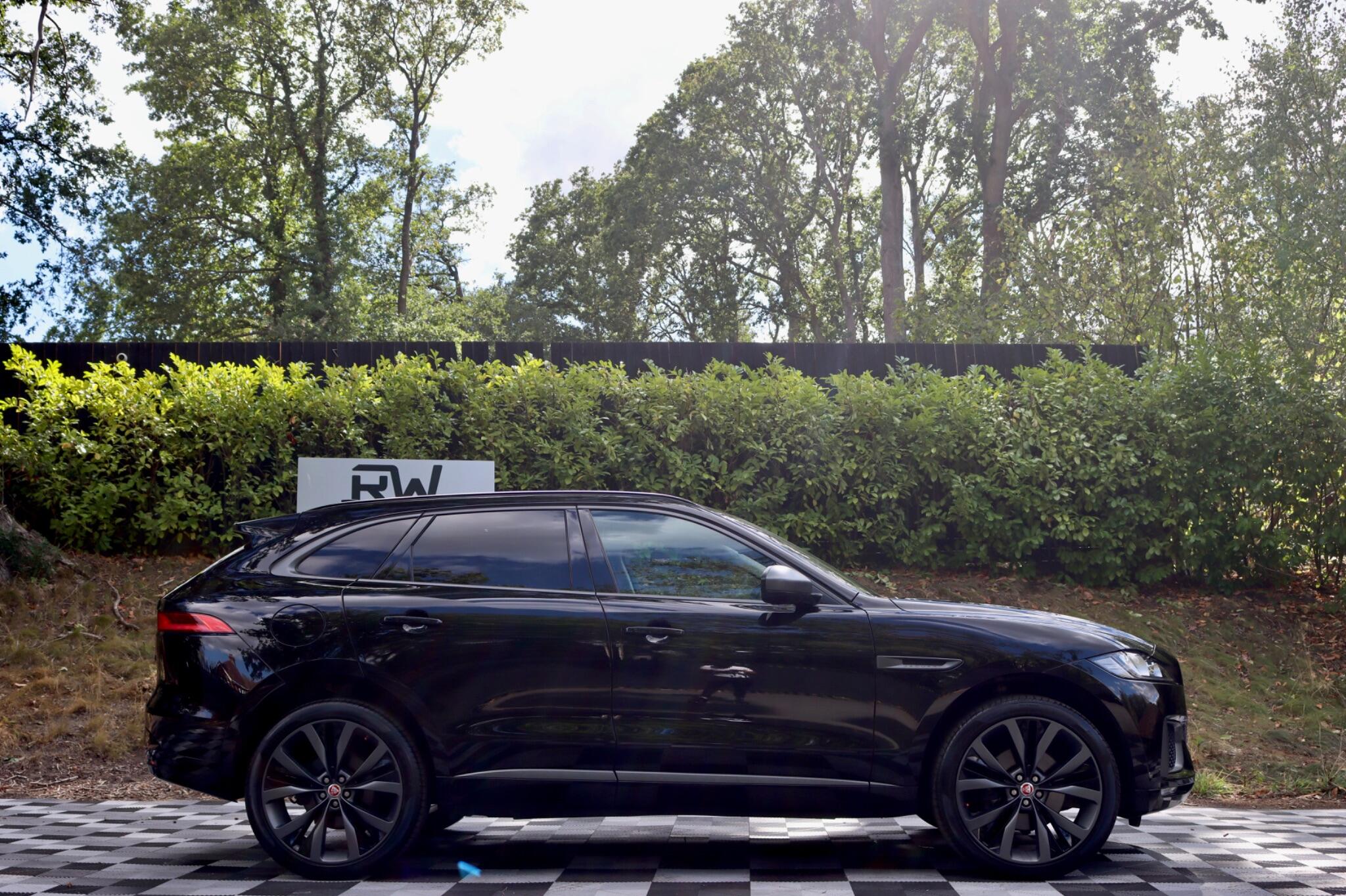 Jaguar F-Pace view 31