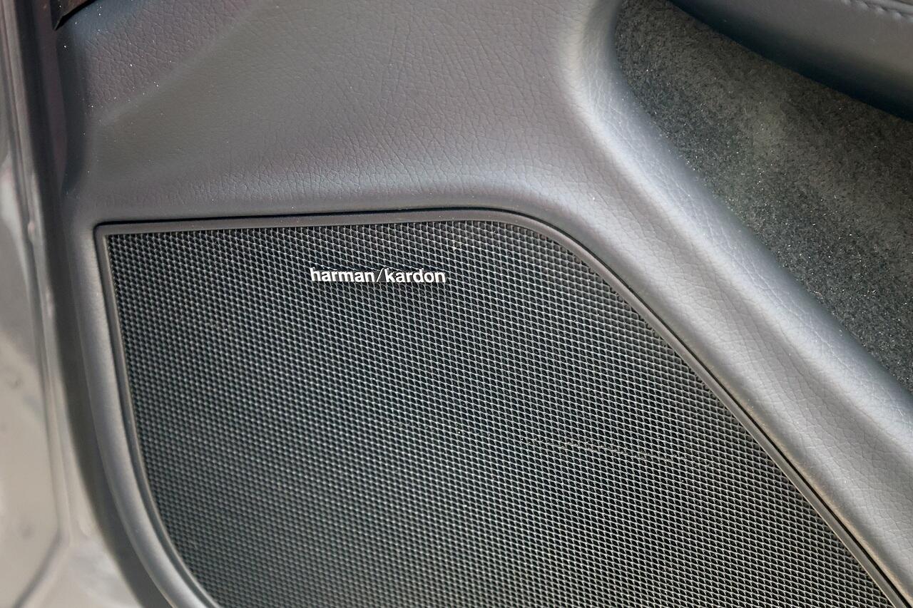 Mercedes-Benz C Class view 19