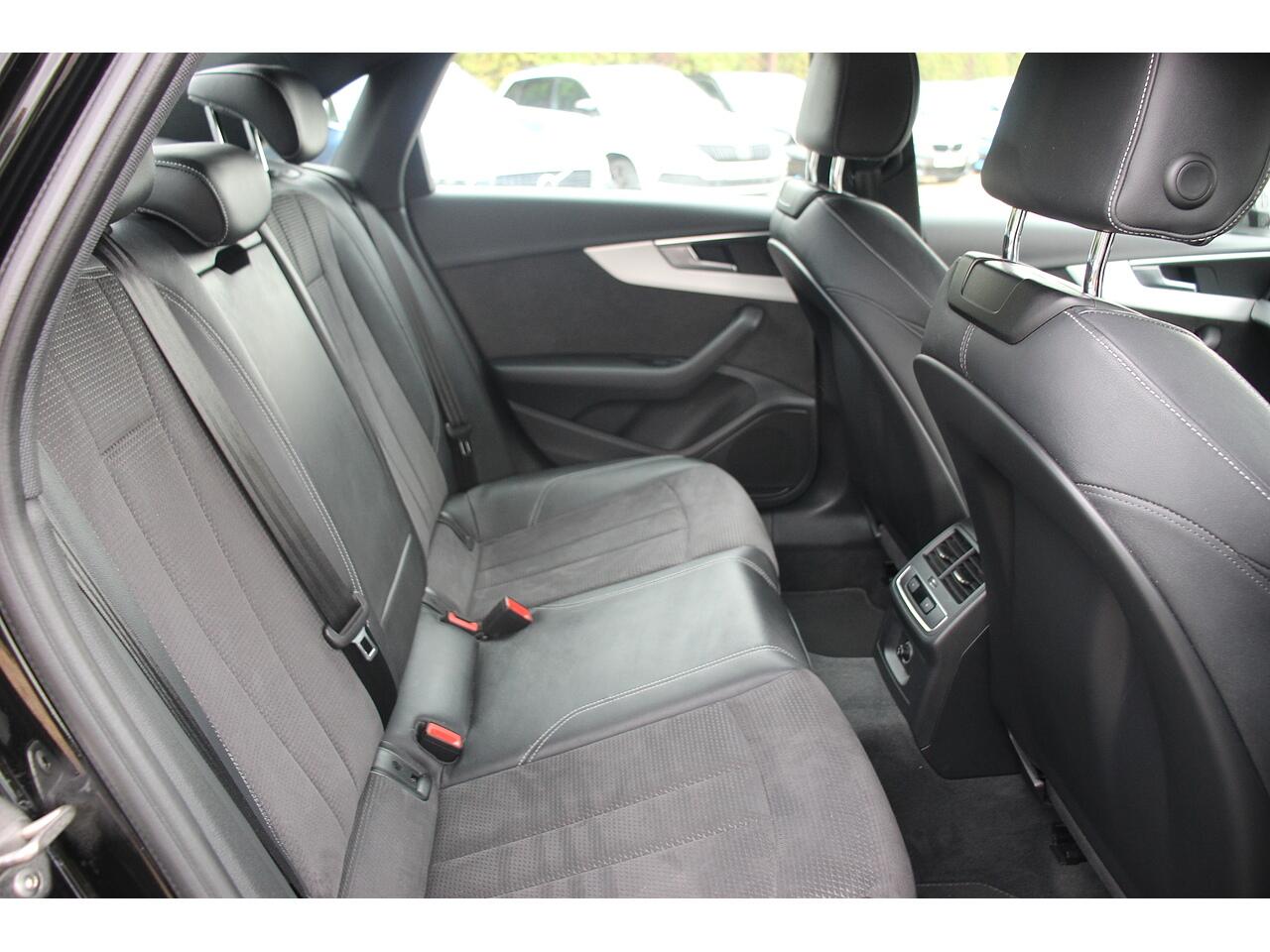 Audi A4 view 20