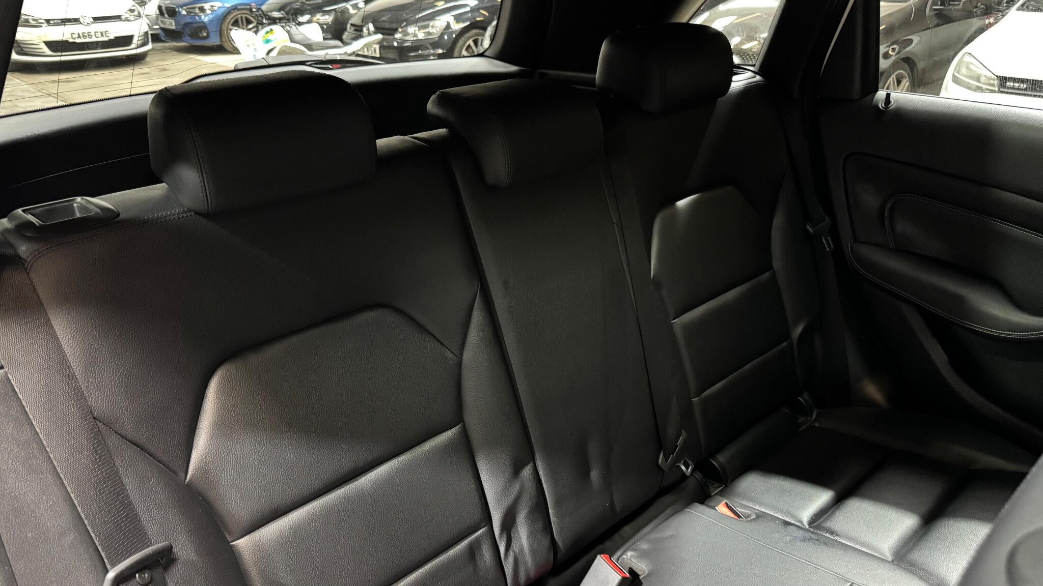 Mercedes-Benz B Class view 45
