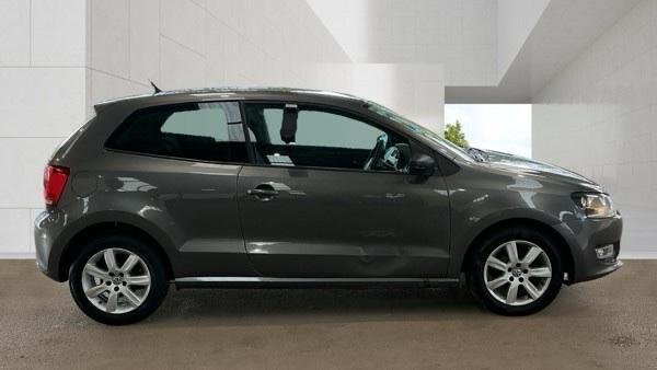 Volkswagen Polo view 3