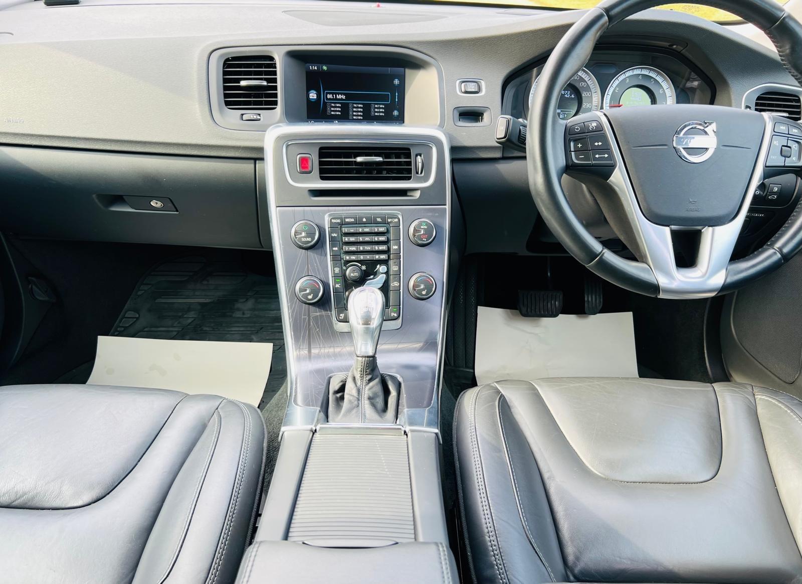 2012 Volvo V60 image 23