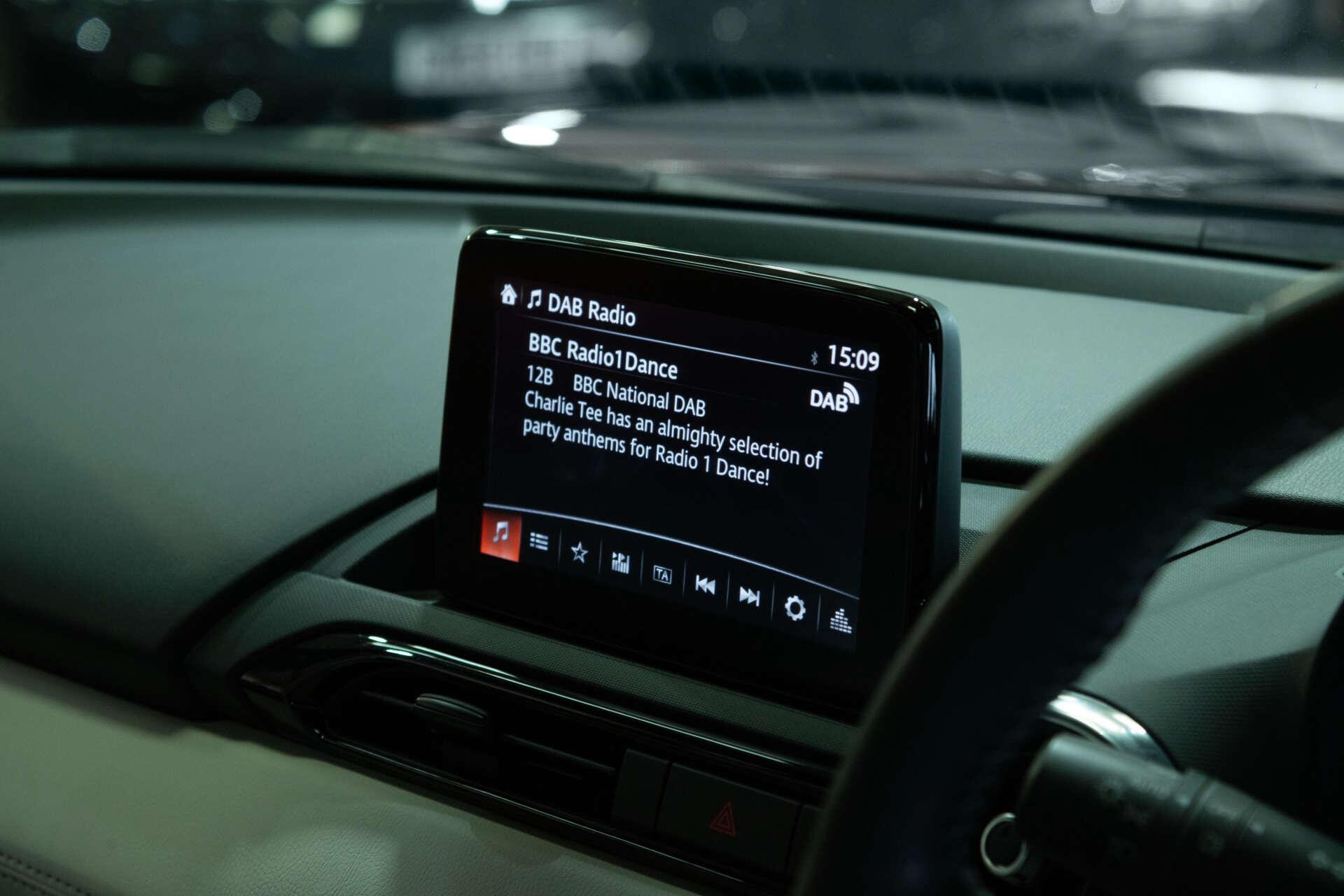 Mazda MX-5 view 45