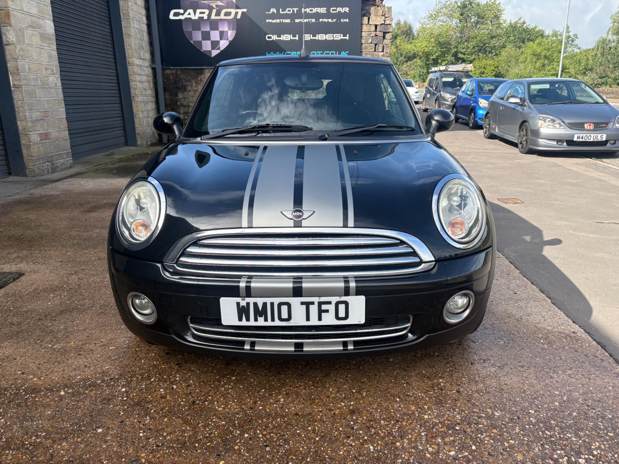 Mini Convertible view 3