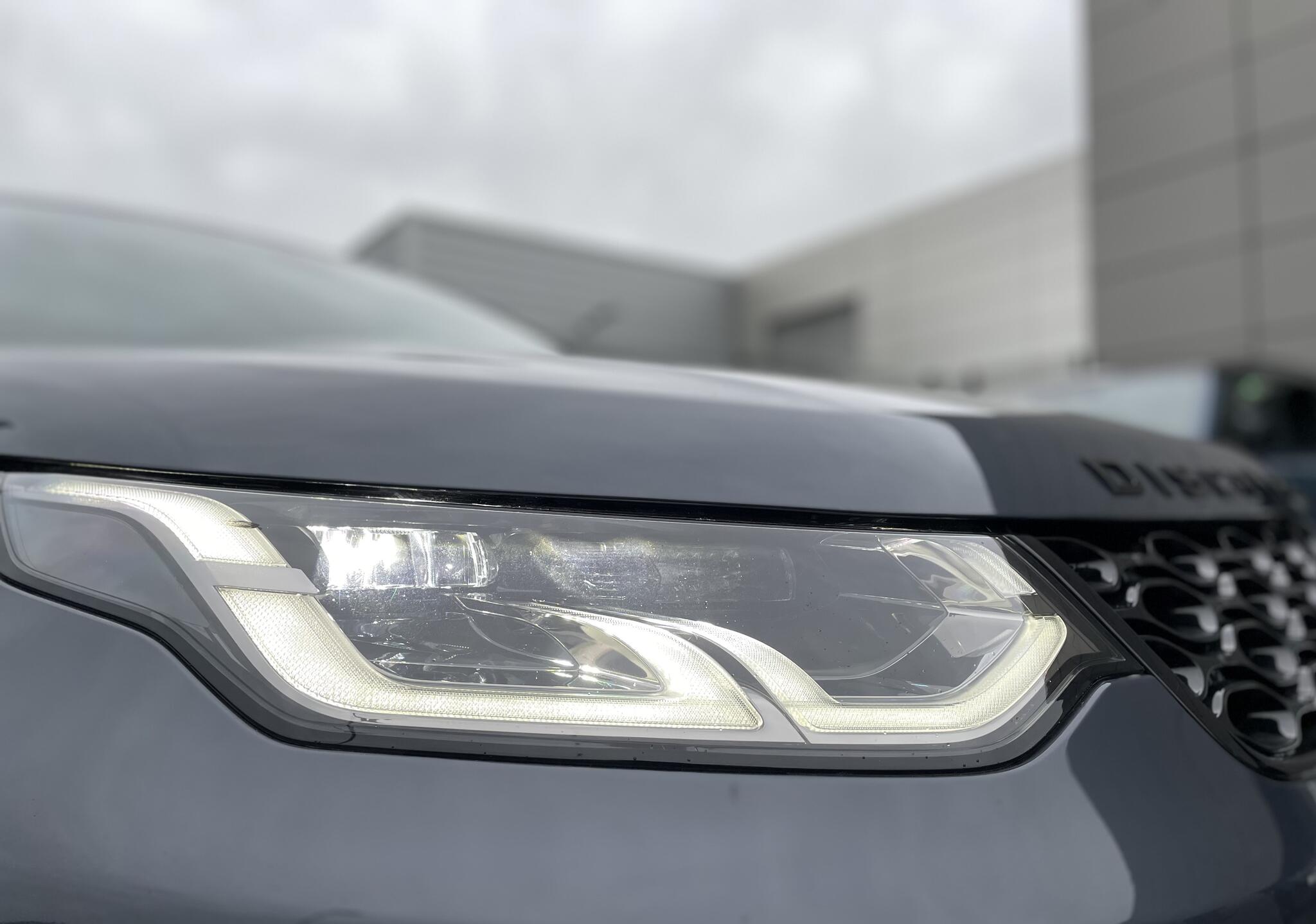 Land Rover Discovery Sport view 57