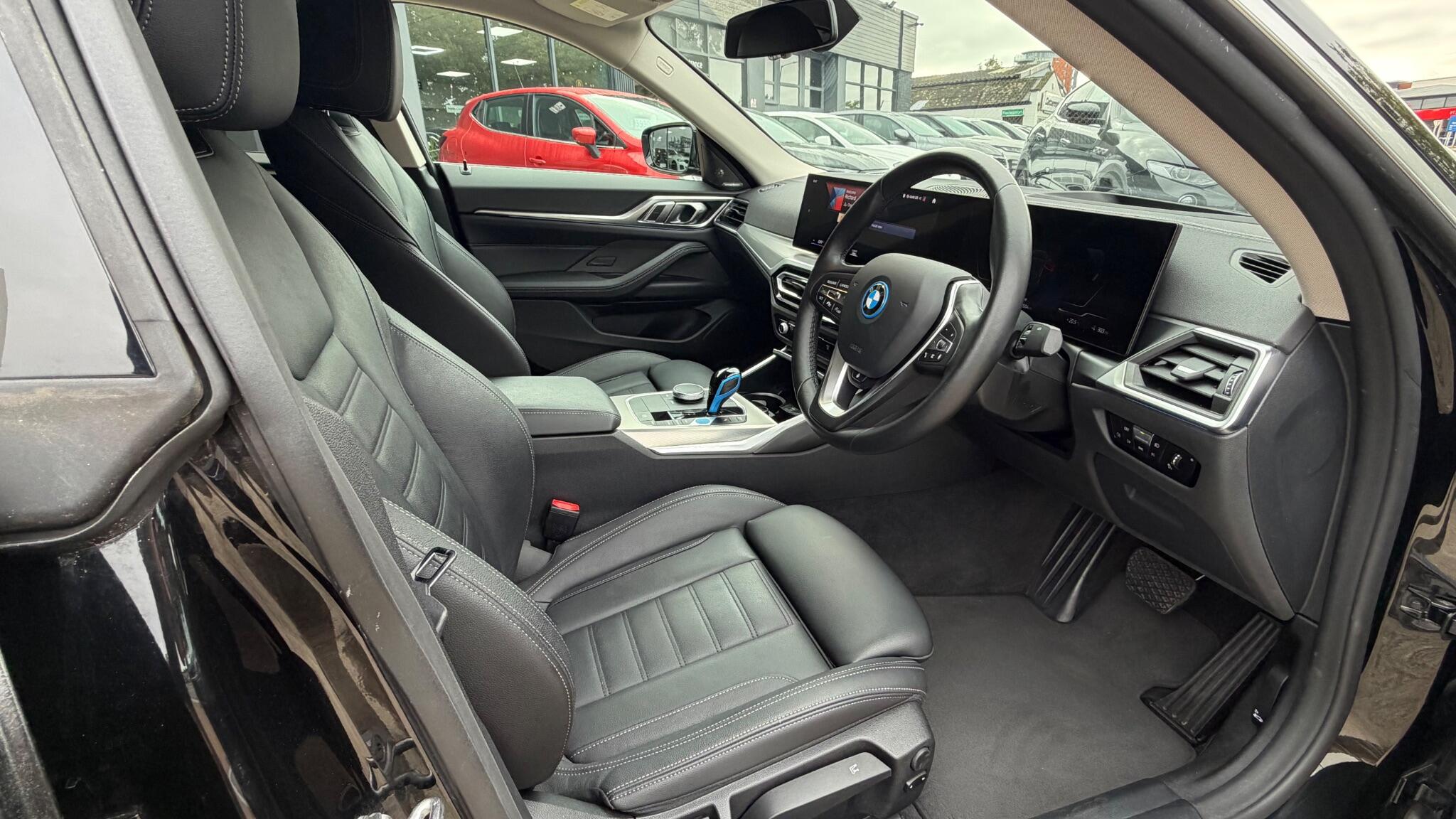 BMW I4 view 13