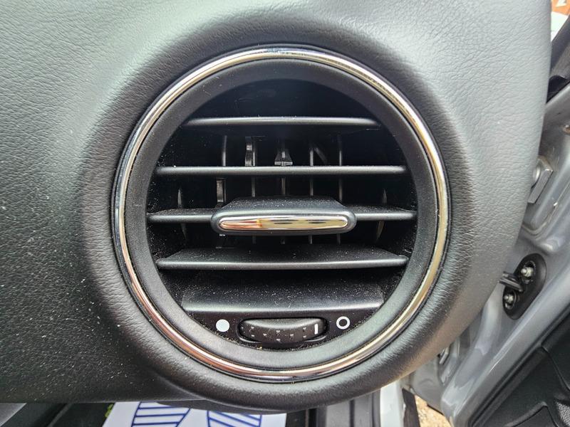 2012 Chrysler Delta 1.4 M-Air SR Euro 5 (s/s) 5dr • 98,000 miles image 13