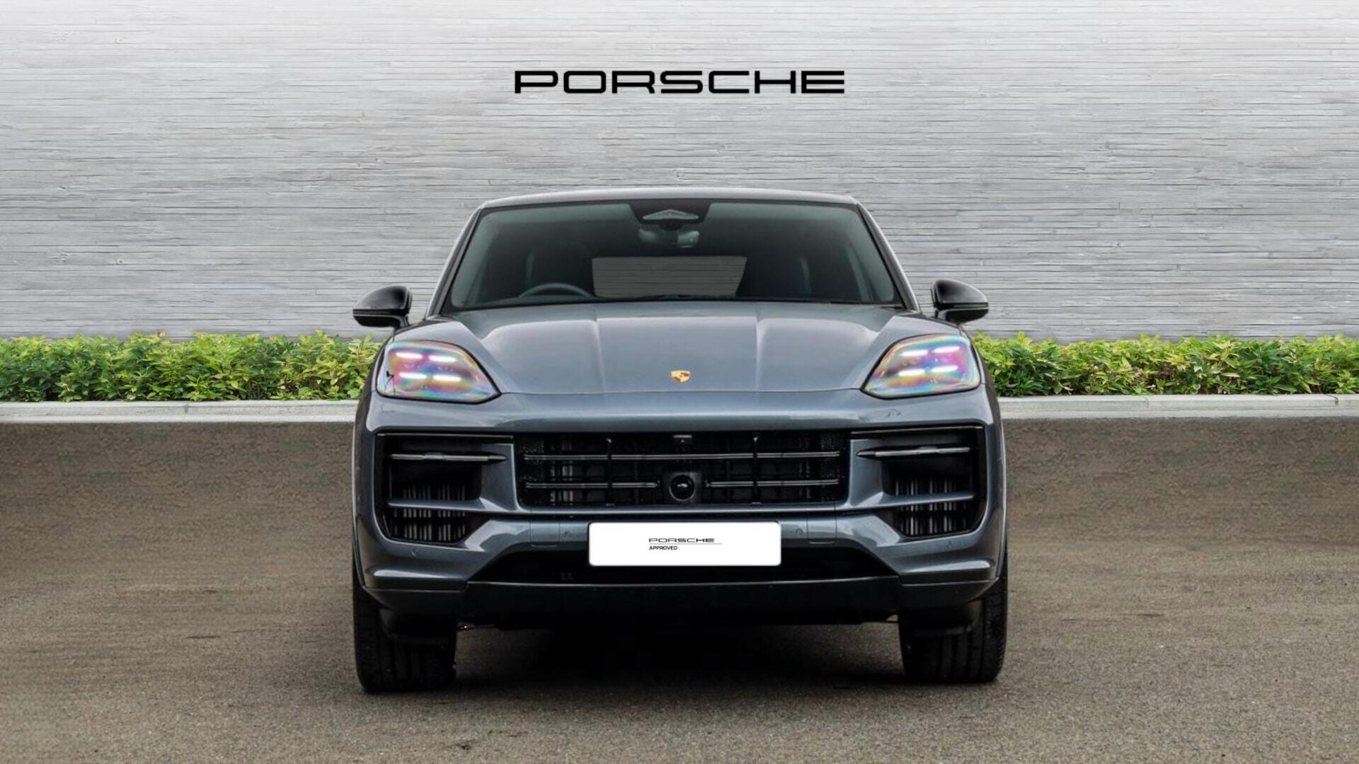 Porsche Cayenne view 6