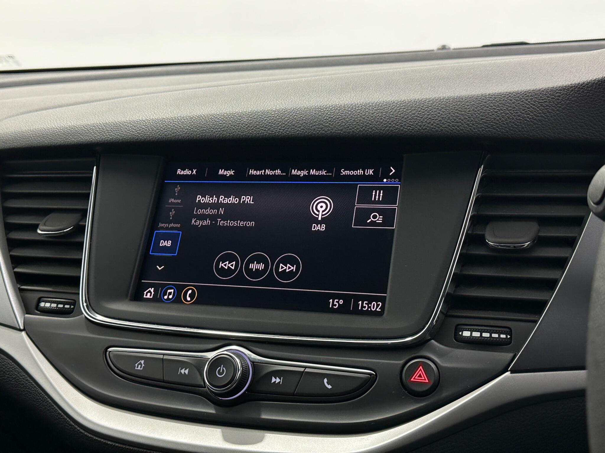 Vauxhall Astra view 25