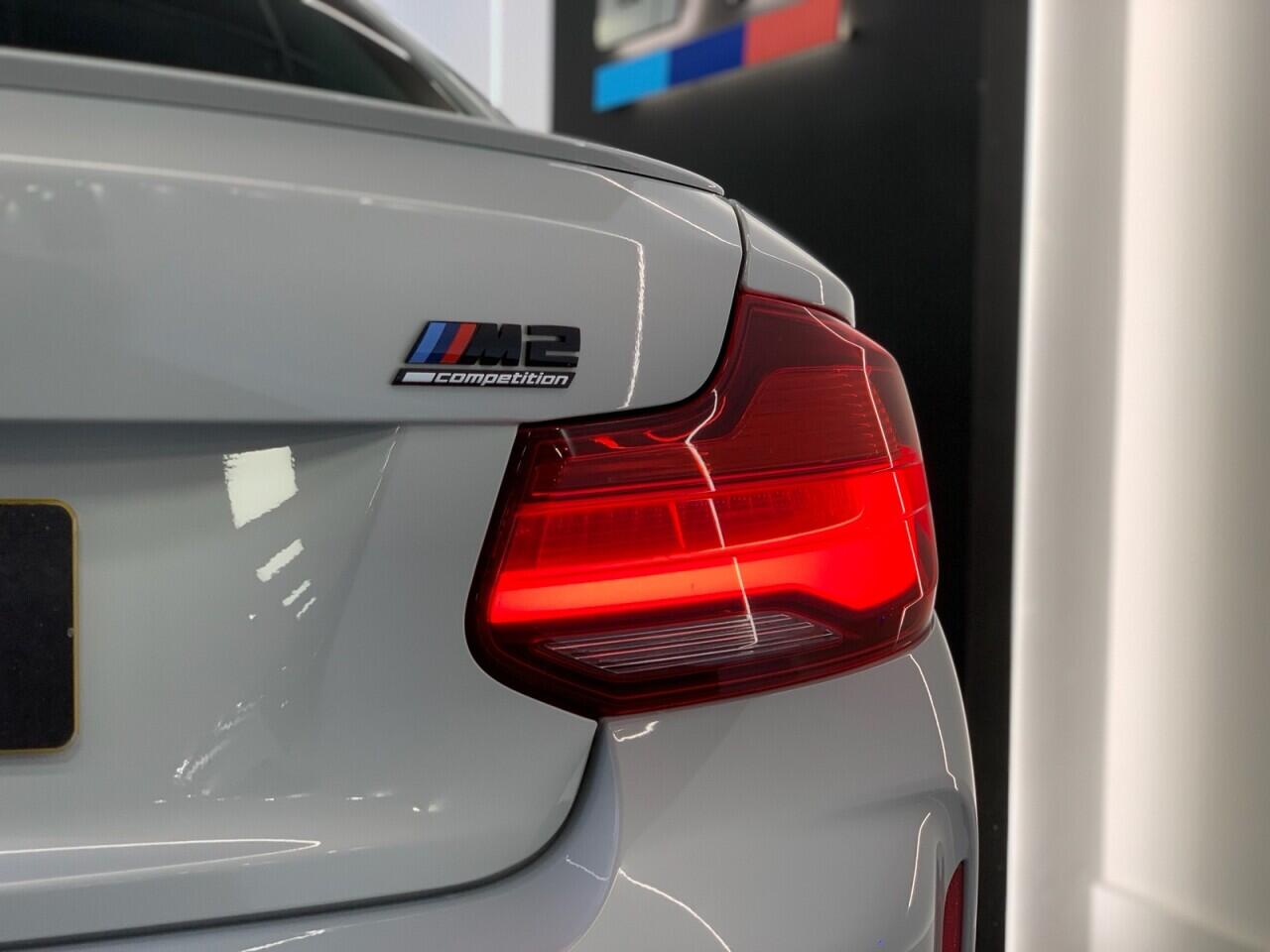 BMW M2 view 9