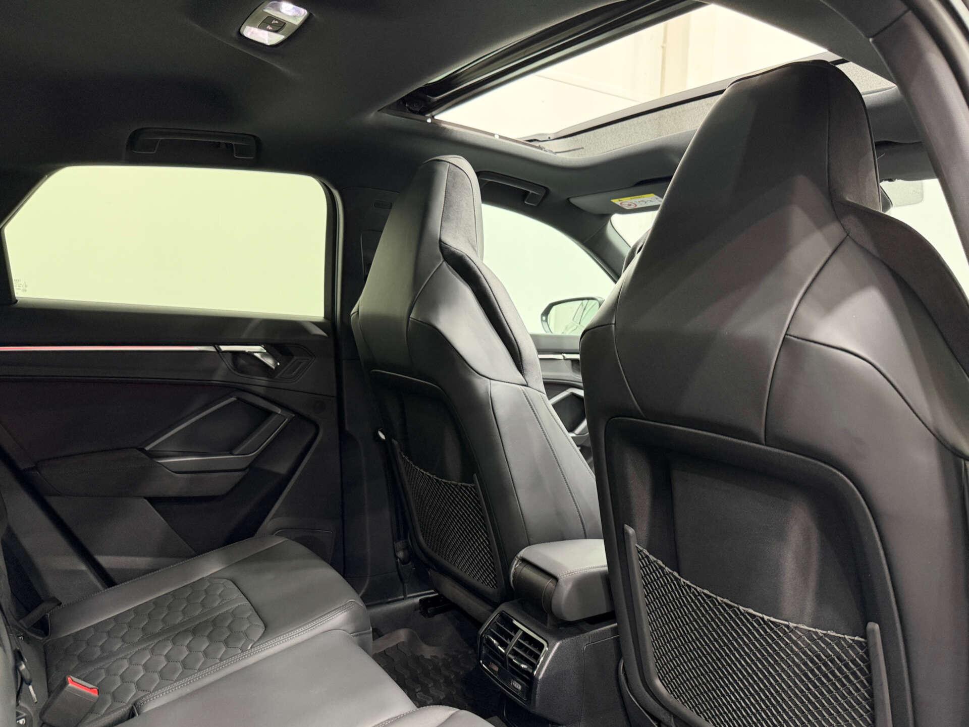 Audi RS Q3 view 14