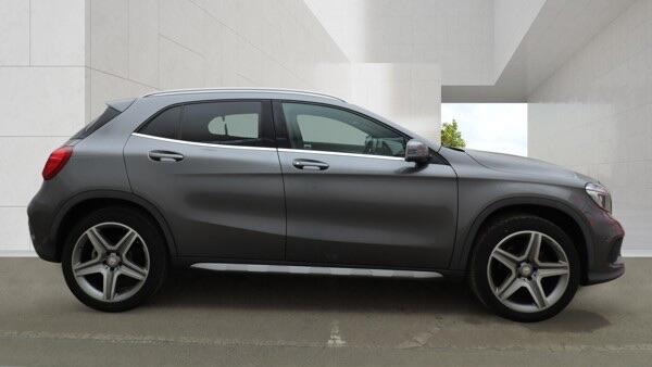 Mercedes-Benz Gla view 7