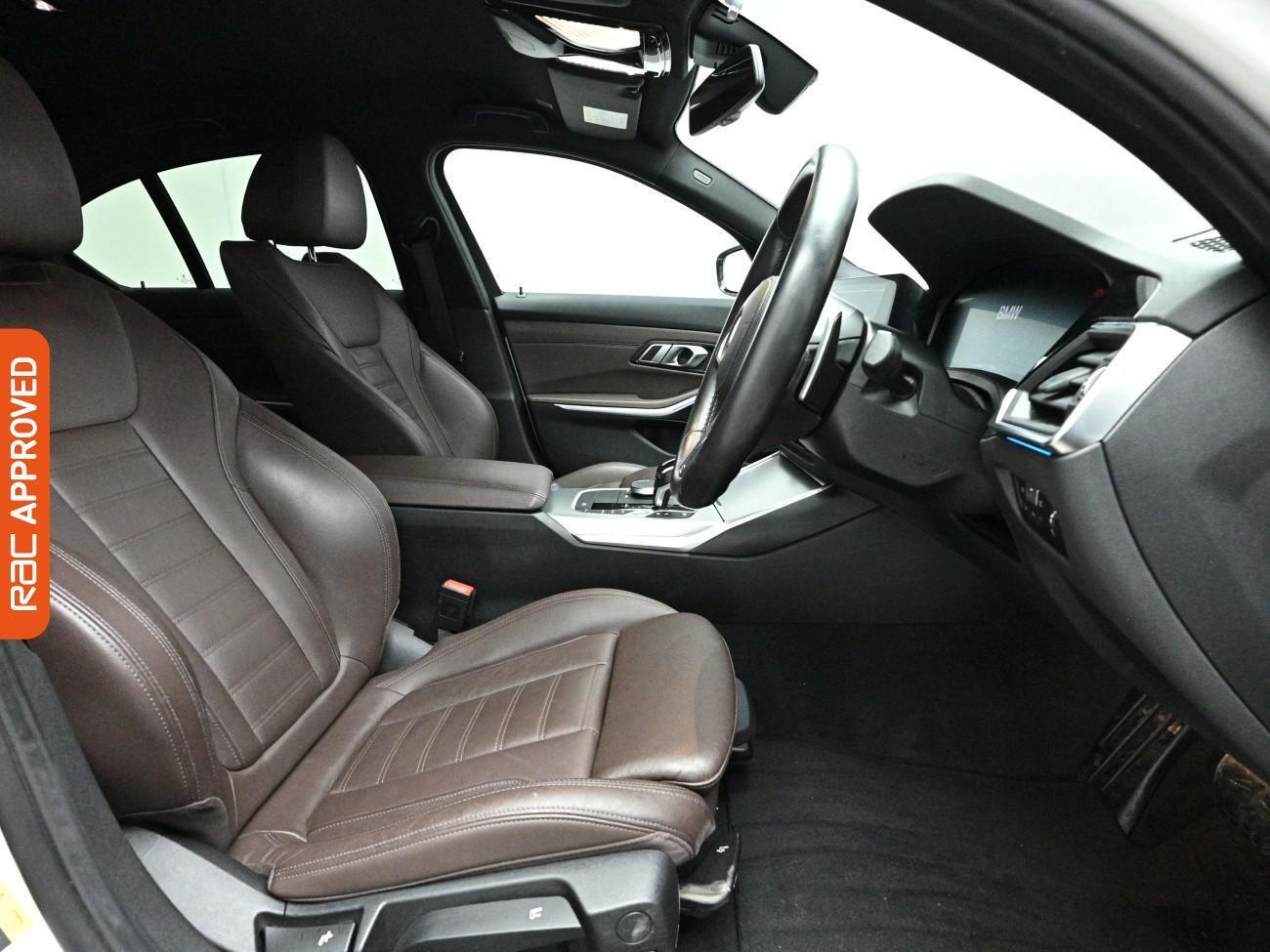 BMW 3 Series view 13