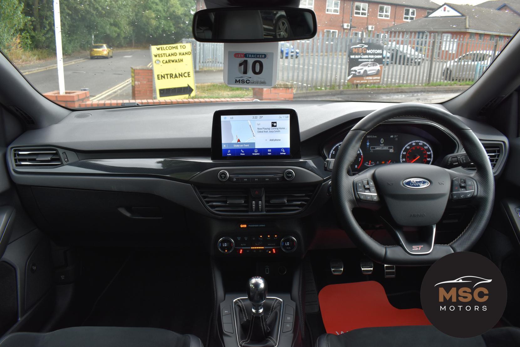 Ford Focus view 44