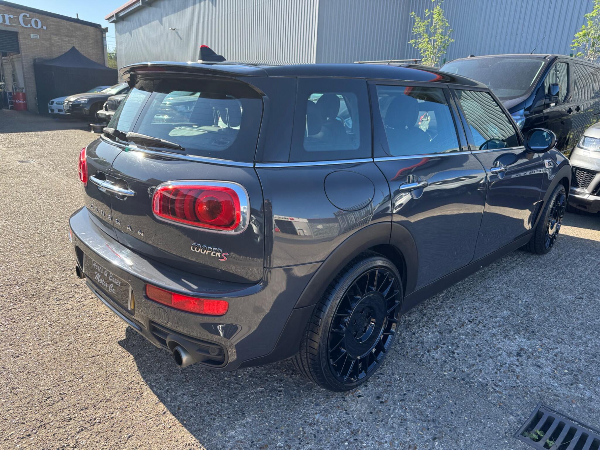 Mini Clubman view 14