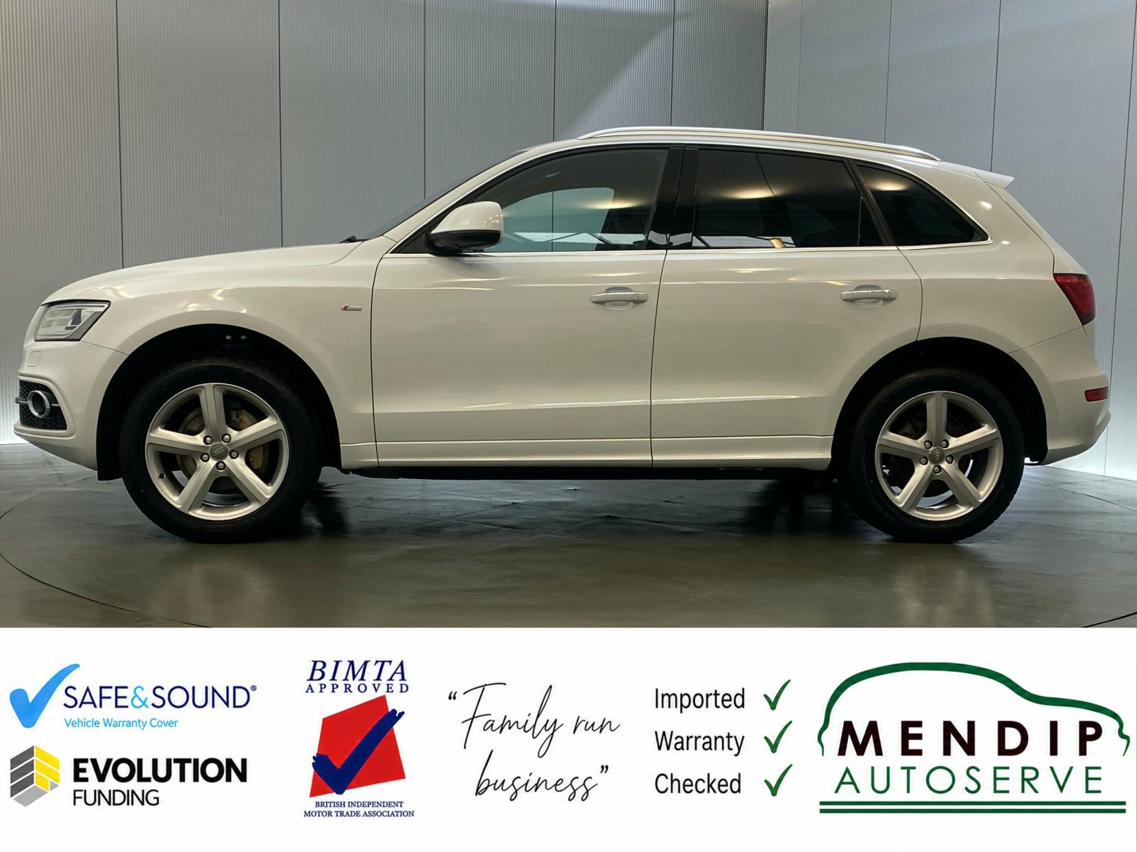 Audi Q5 view 4