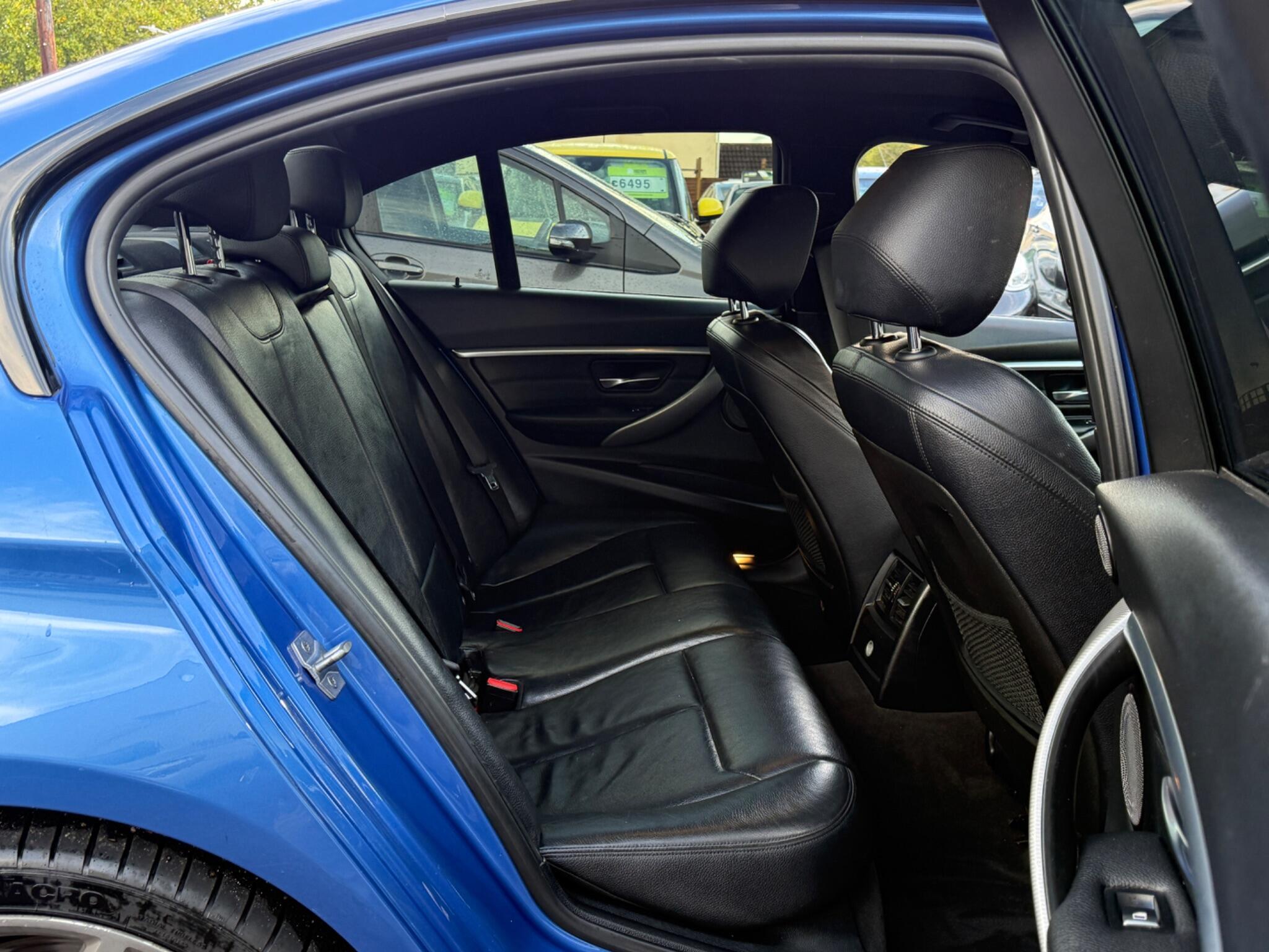 BMW 3 Series - Image 40