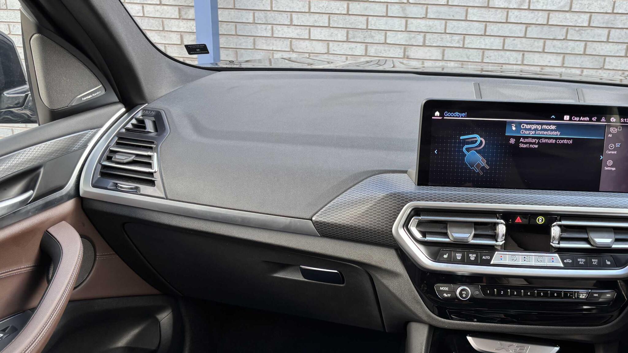 BMW X3 view 6