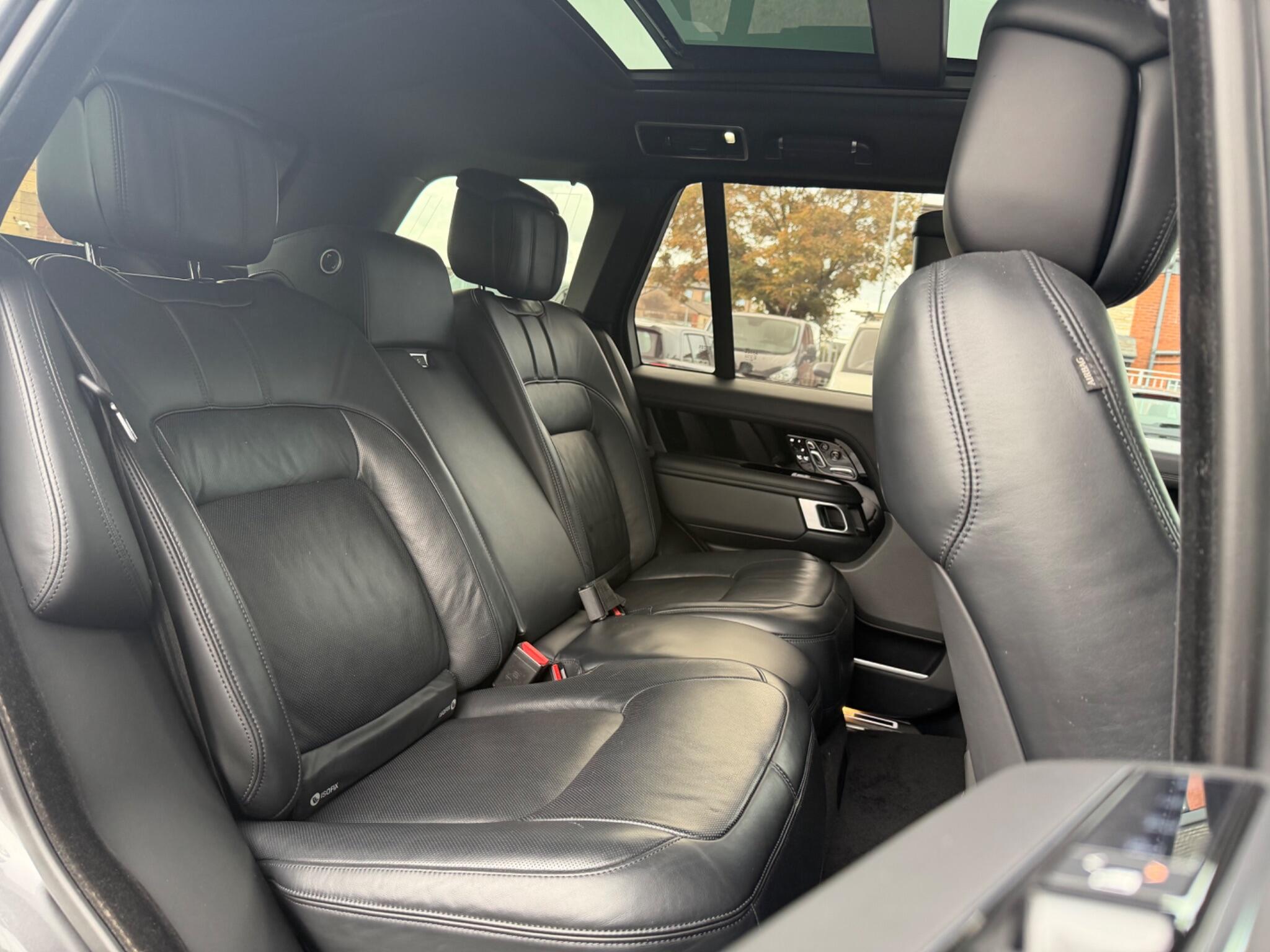 Land Rover Range Rover view 13