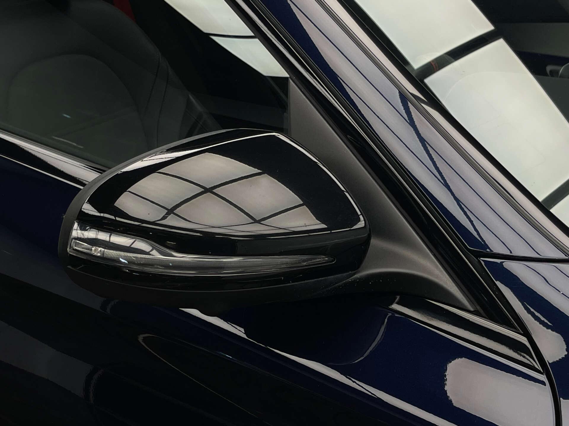 Mercedes-Benz C Class view 8