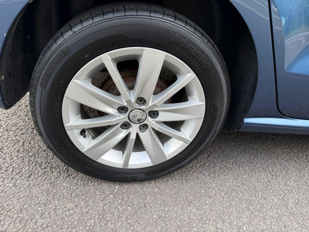 Volkswagen Polo view 20
