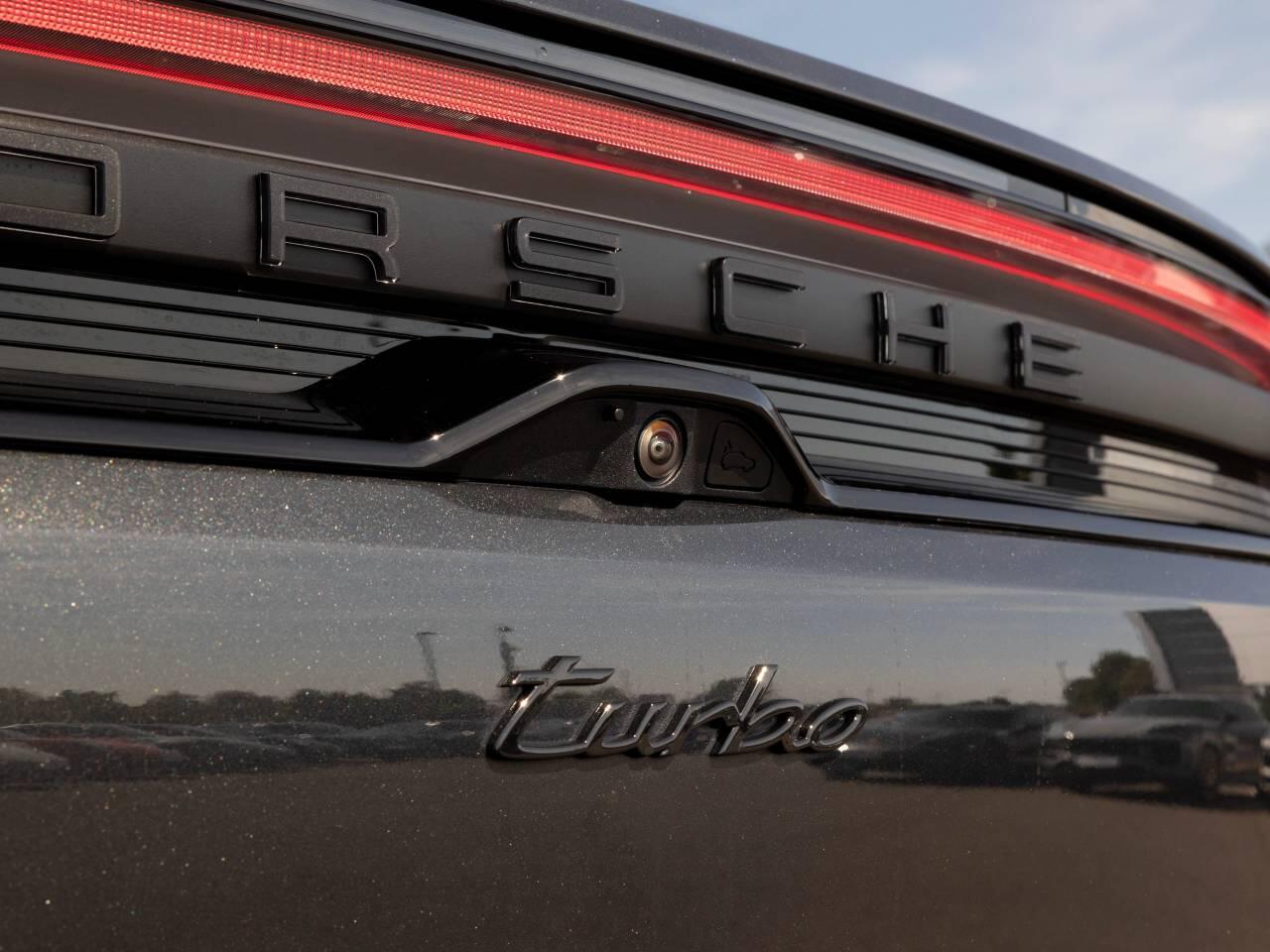 Porsche Macan view 88
