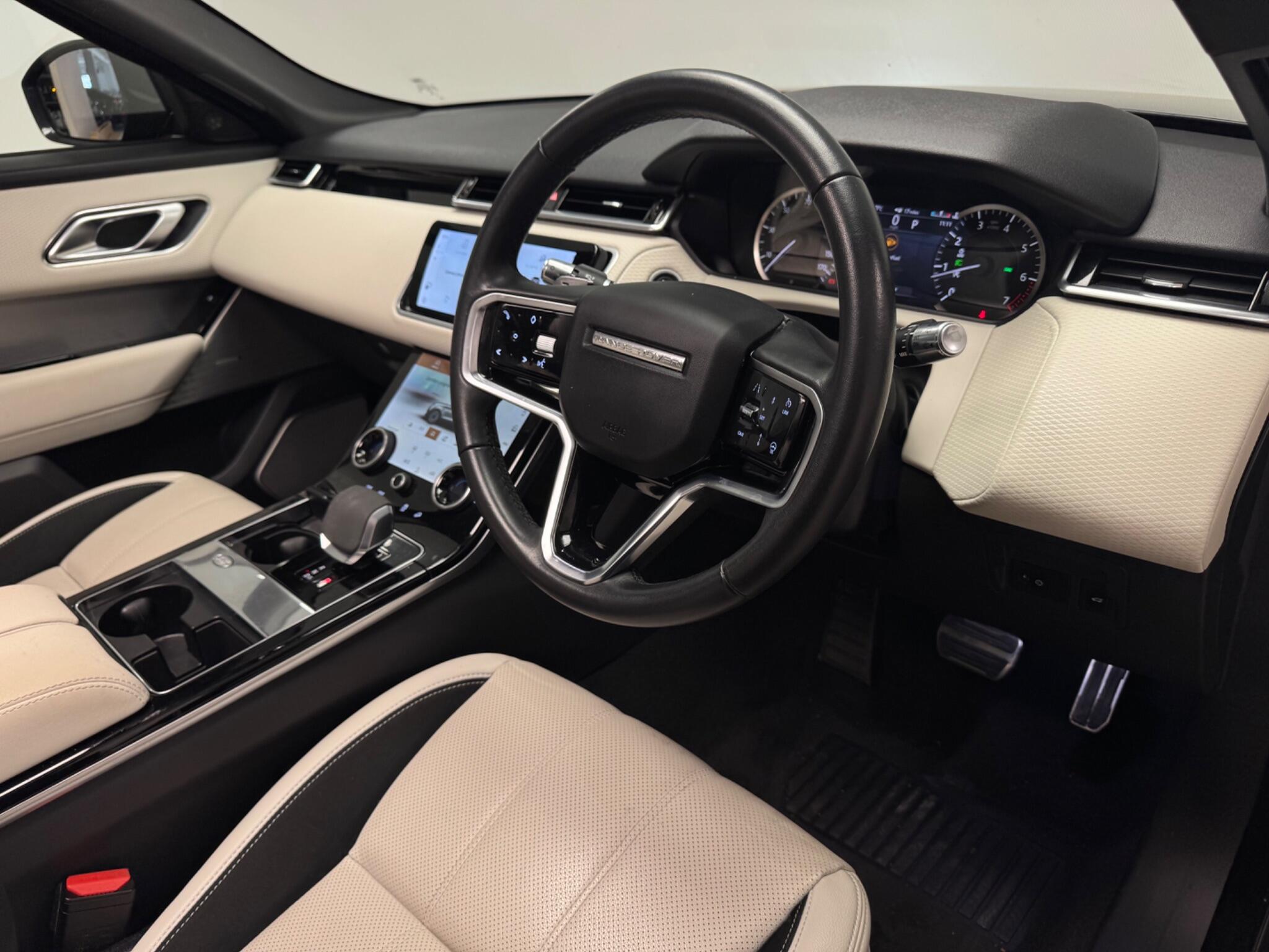 Land Rover Range Rover Velar view 7