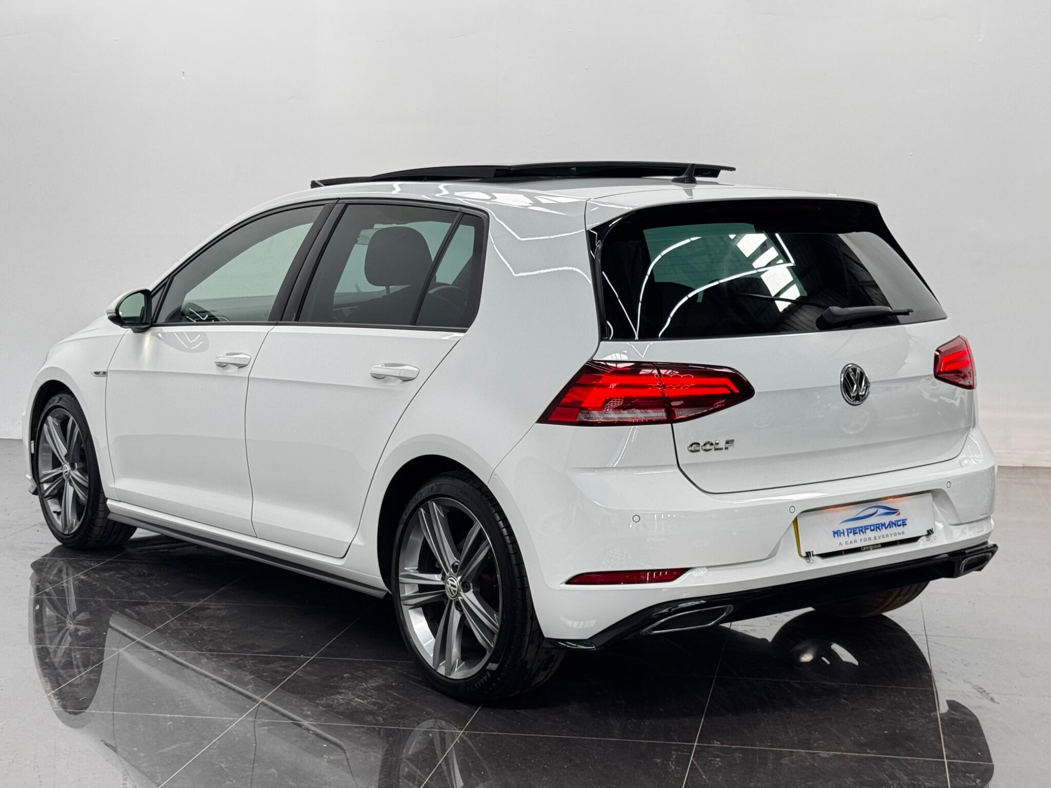 Volkswagen Golf view 78