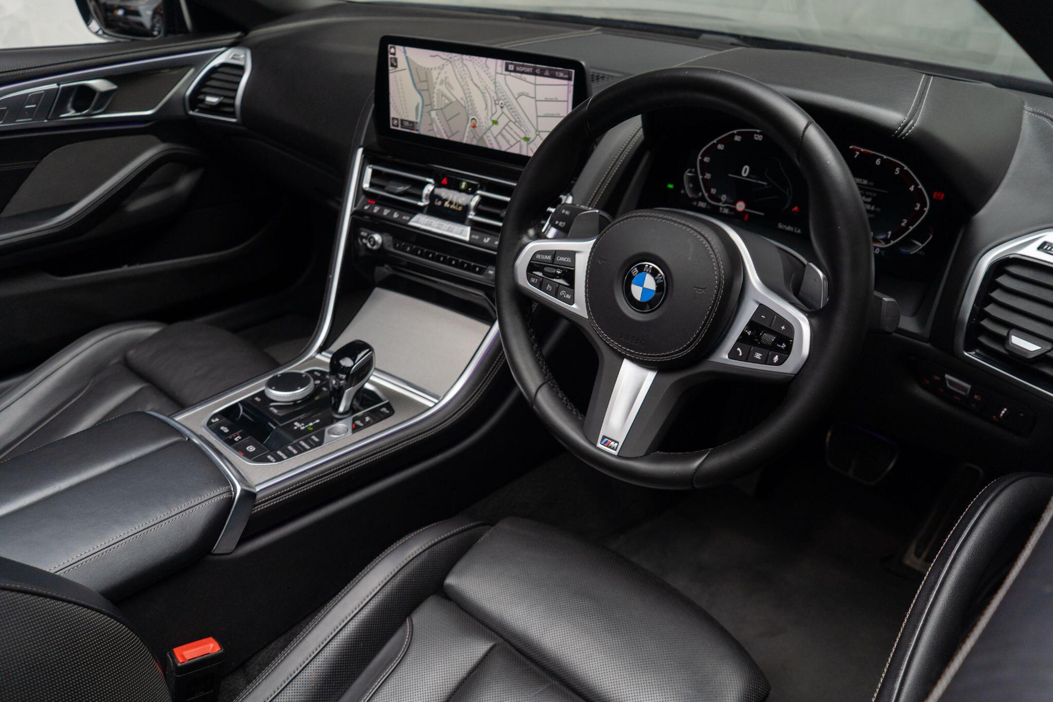 BMW 8 Series view 40