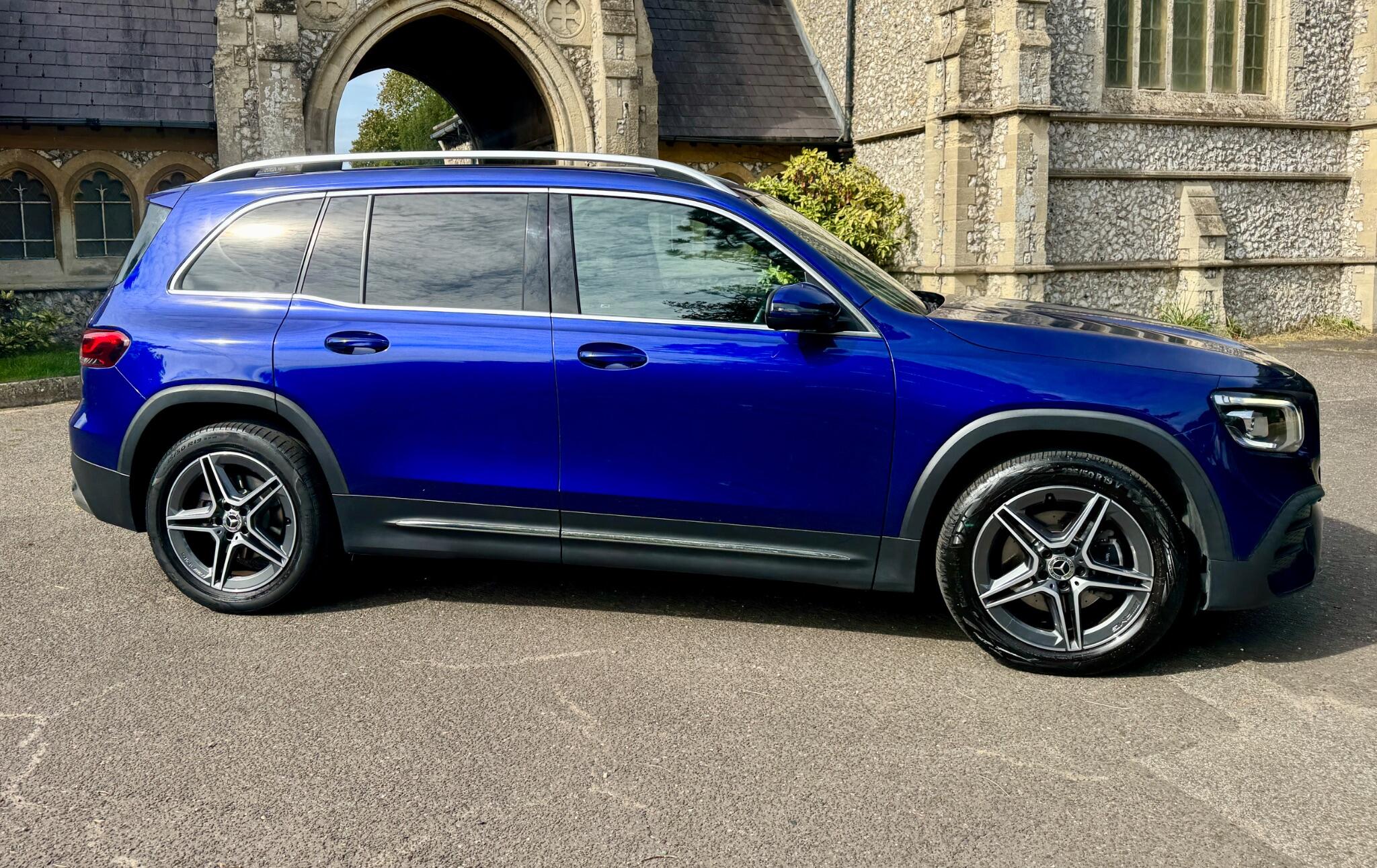 Mercedes-Benz GLB view 21