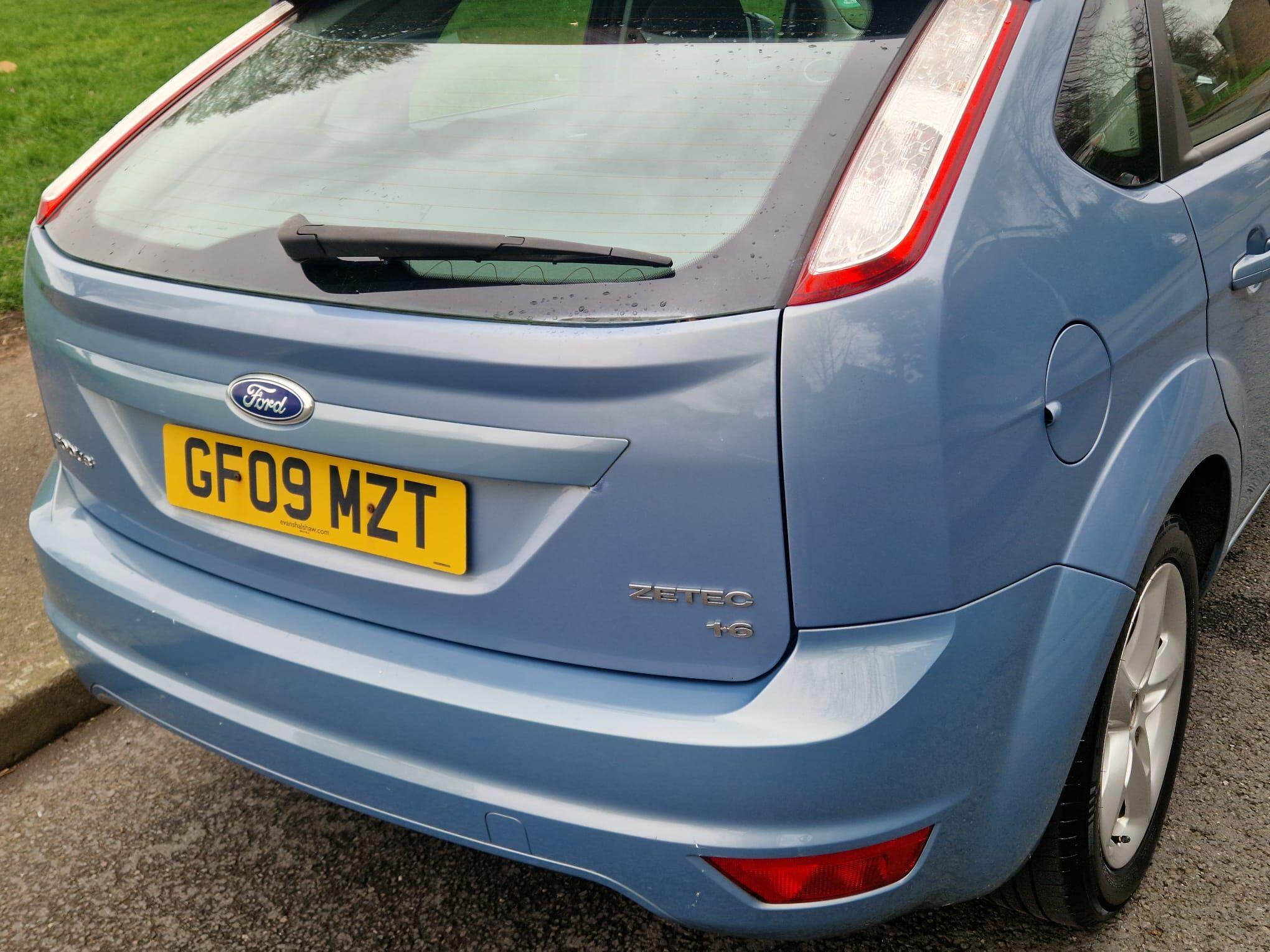 Ford Focus view 28