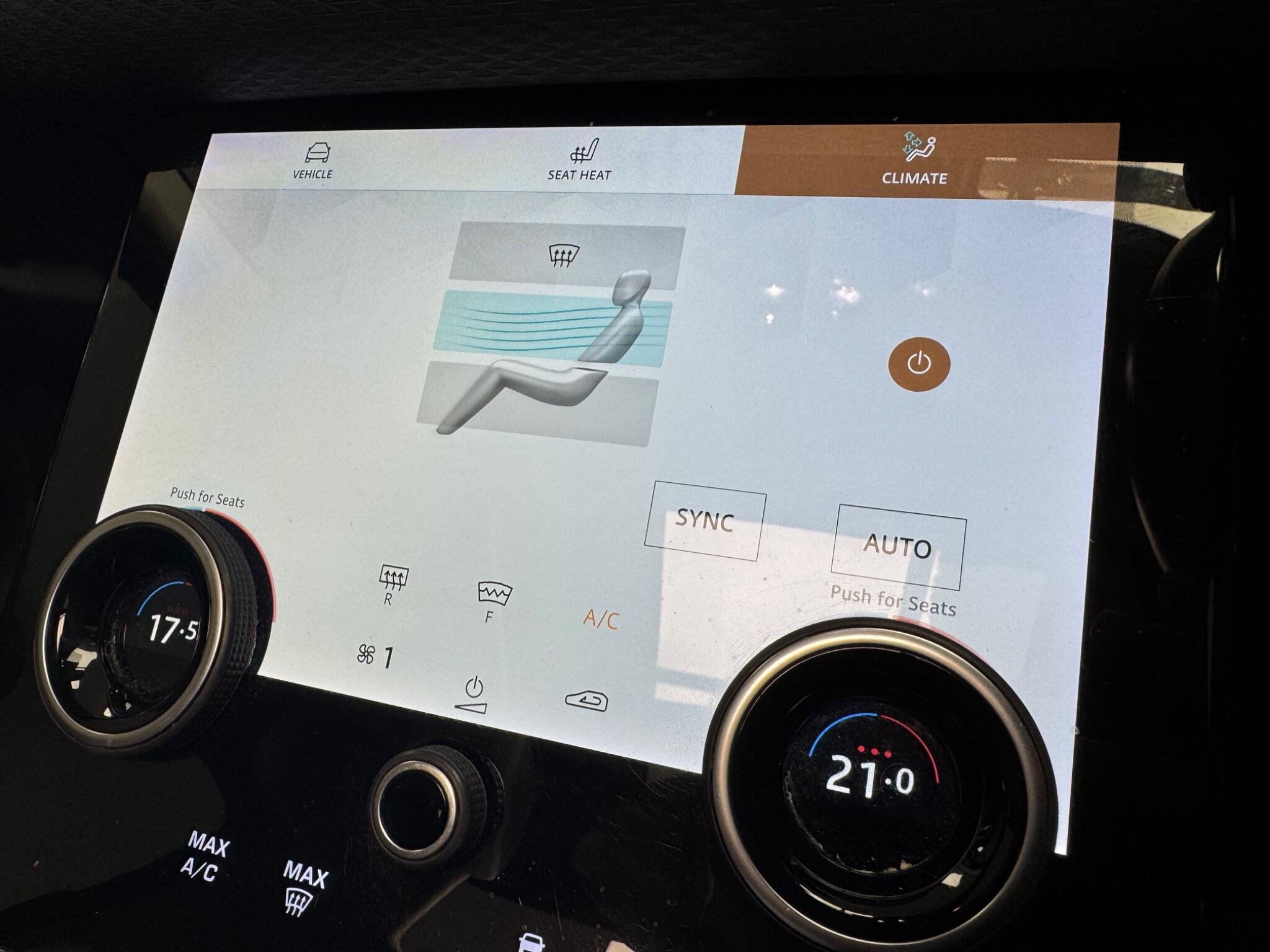 Land Rover Range Rover Velar view 24