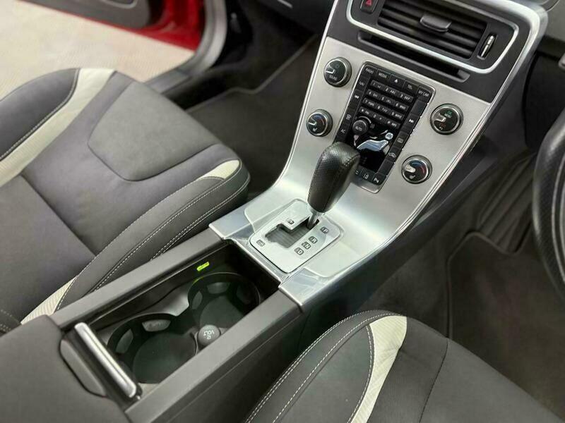2011 Volvo V60 image 19