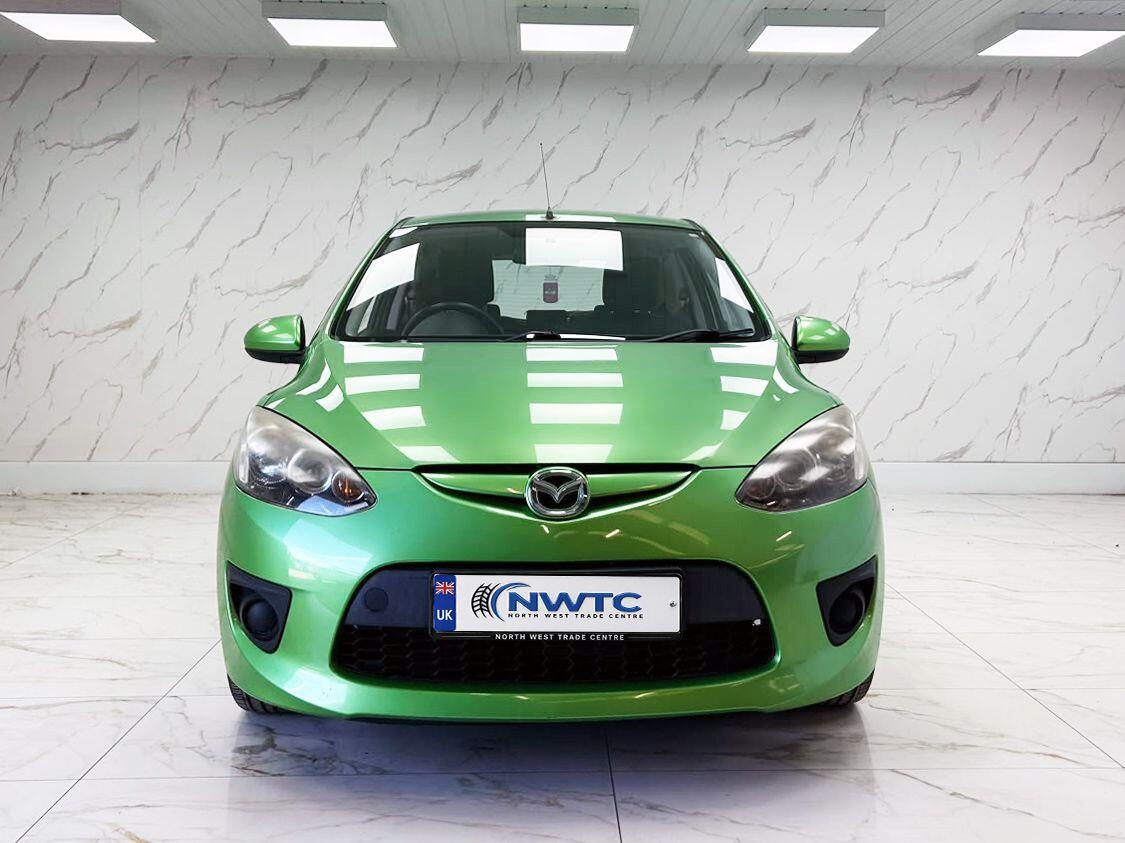 Mazda Mazda2 view 5
