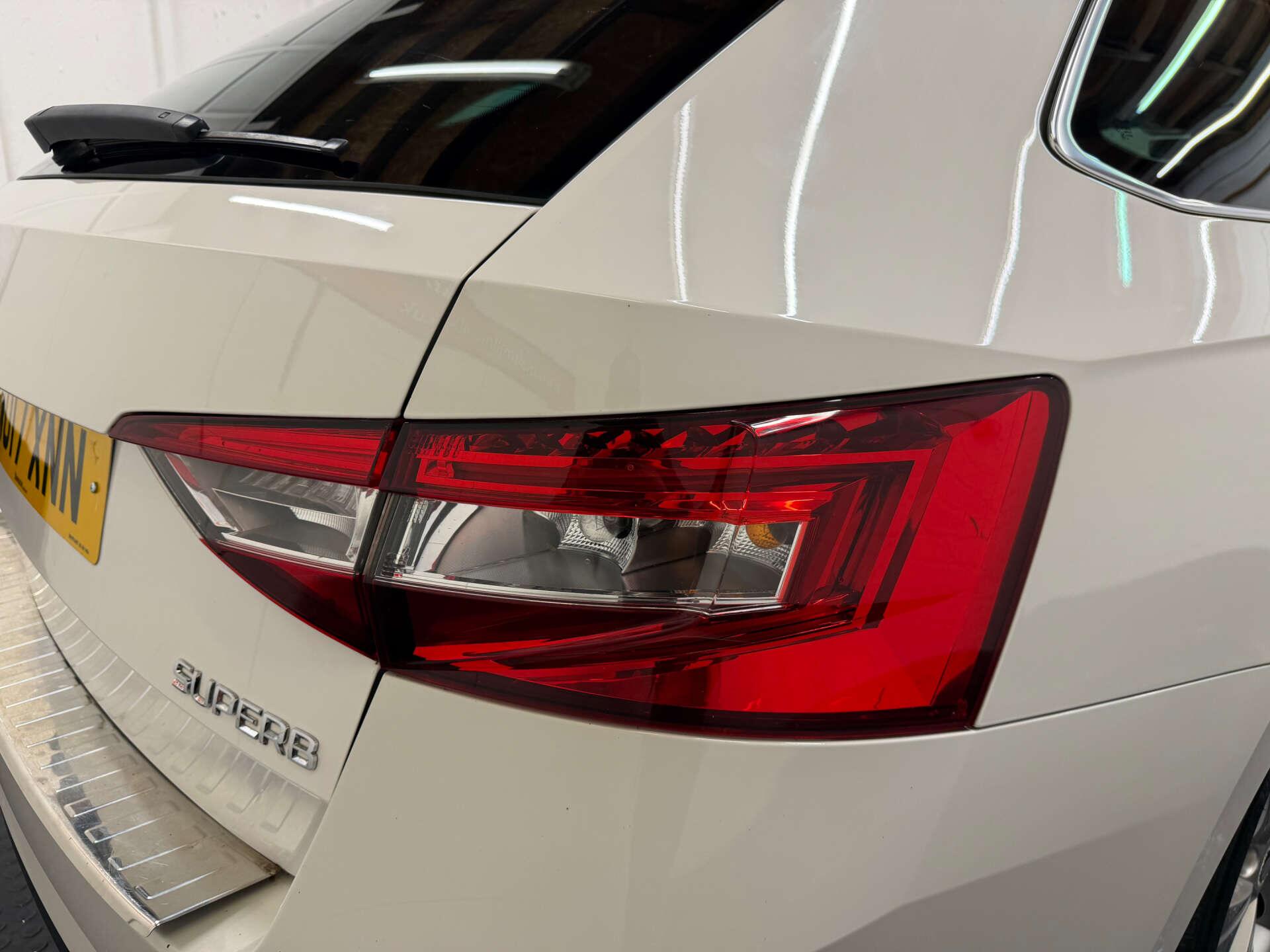 Skoda Superb view 11