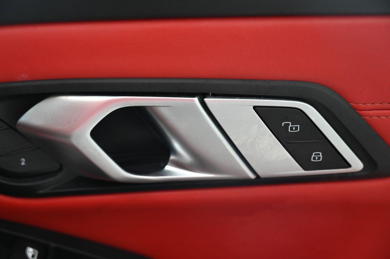 BMW 3 Series view 35