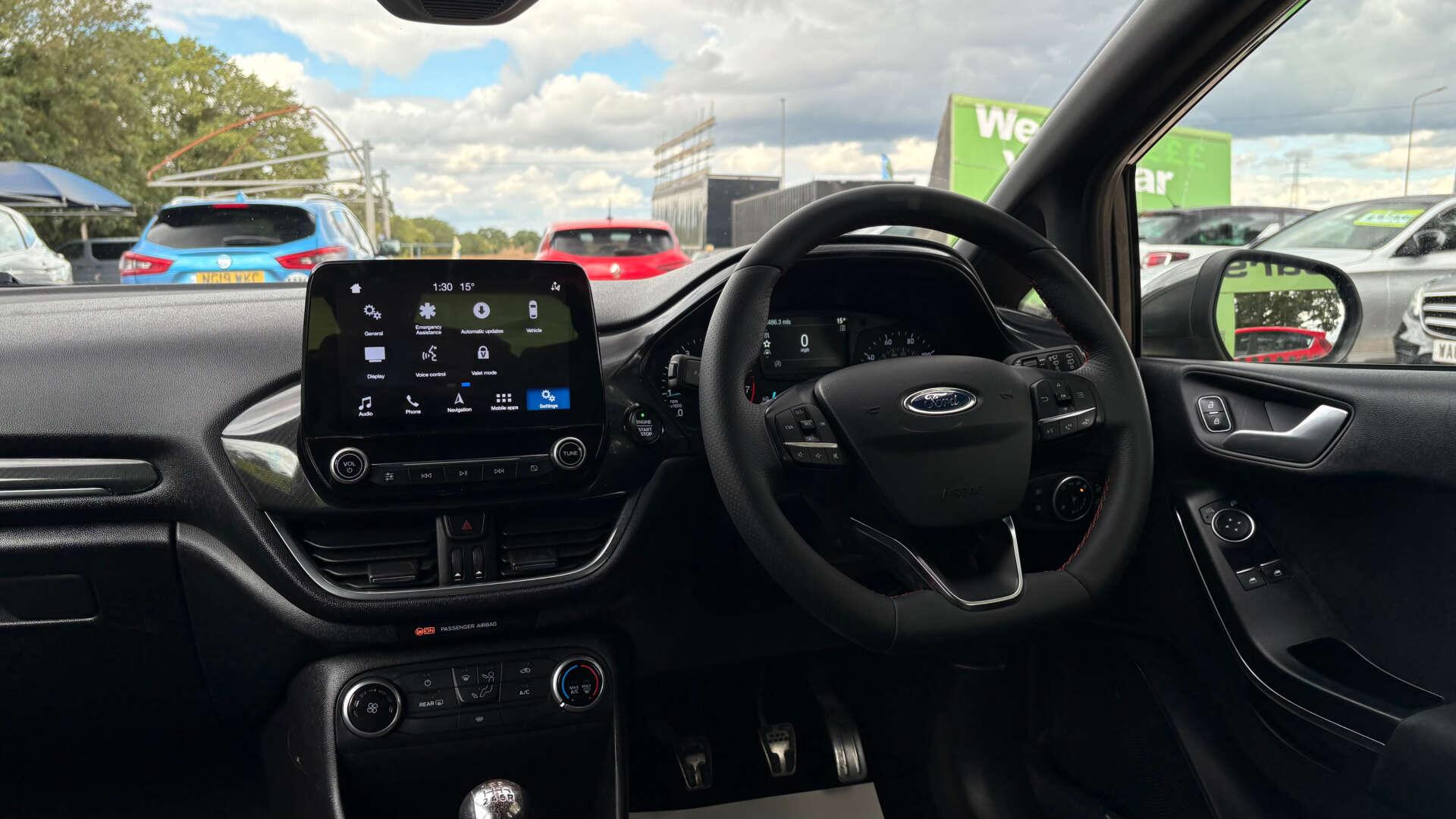Ford Fiesta view 38