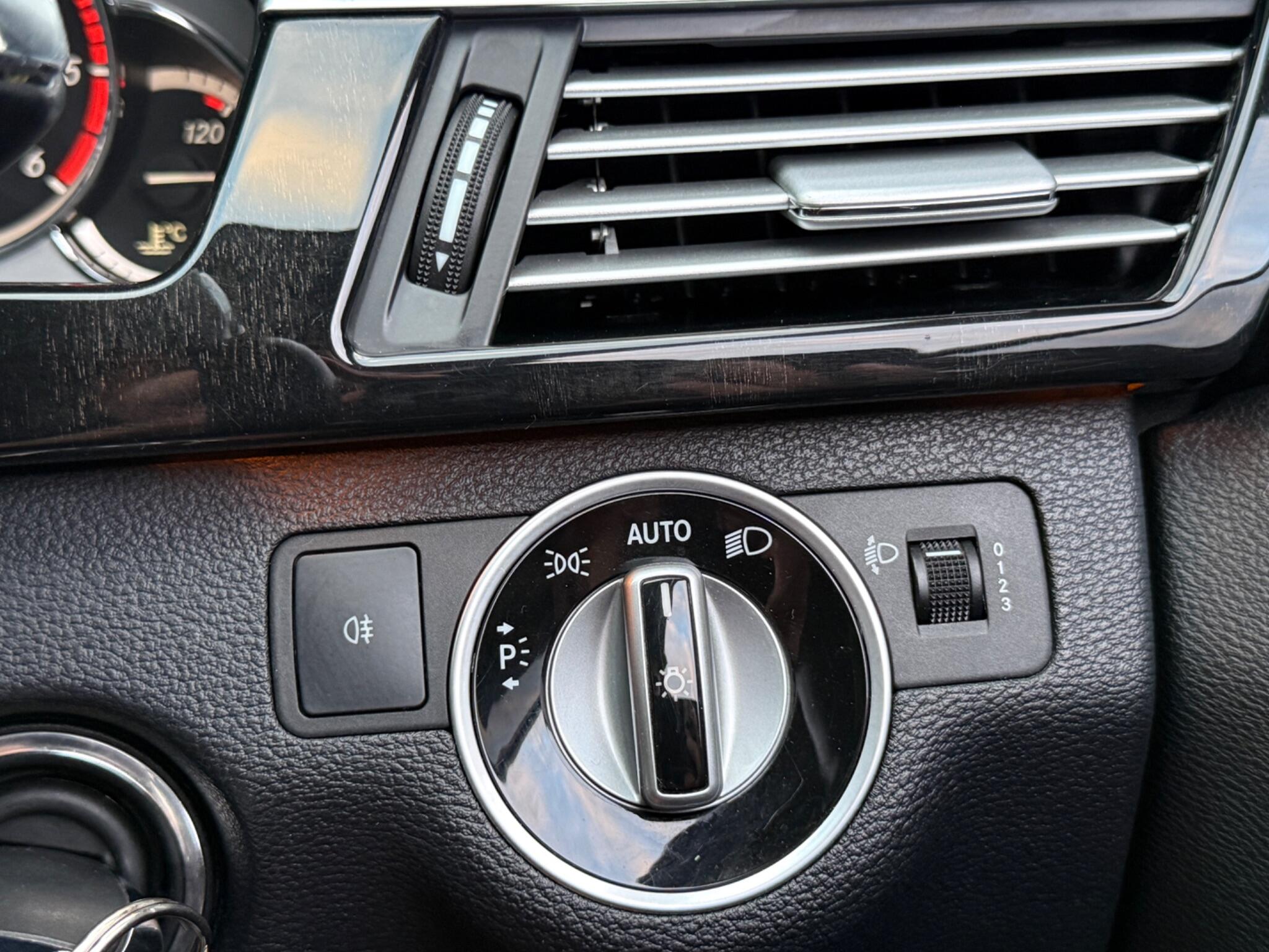 Mercedes-Benz E Class - Image 64