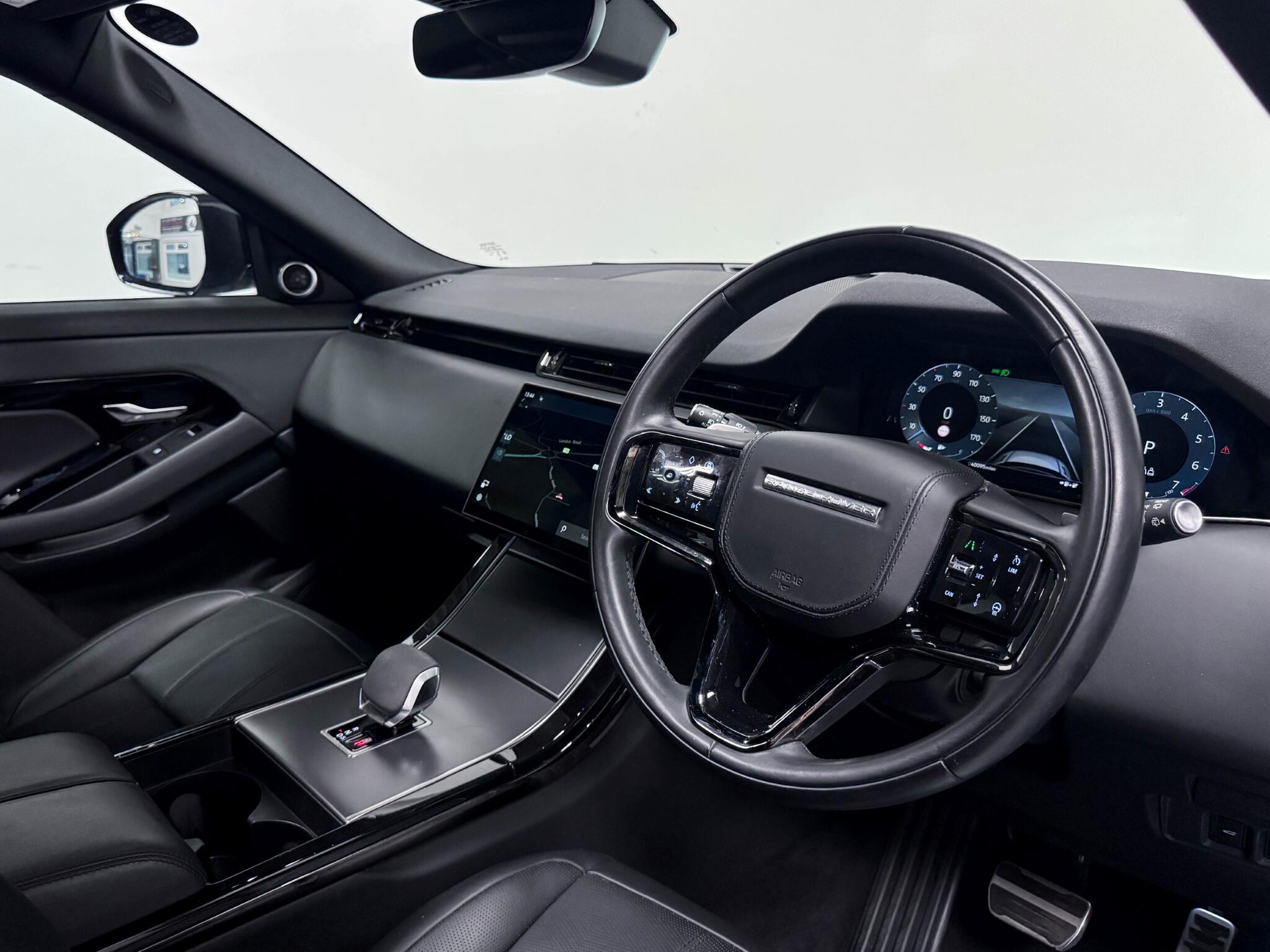 Land Rover Range Rover Evoque view 24