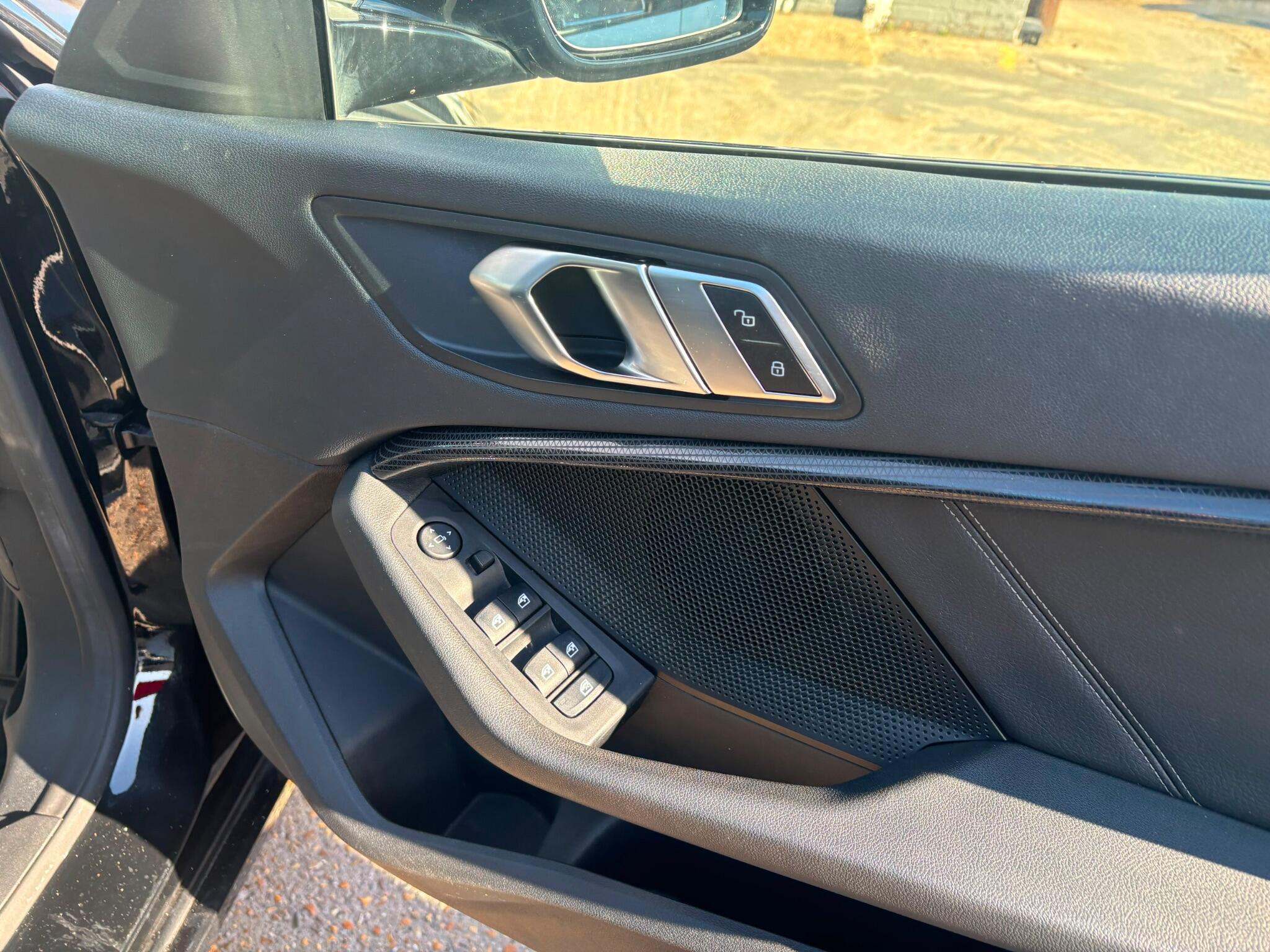 BMW 2 Series view 23