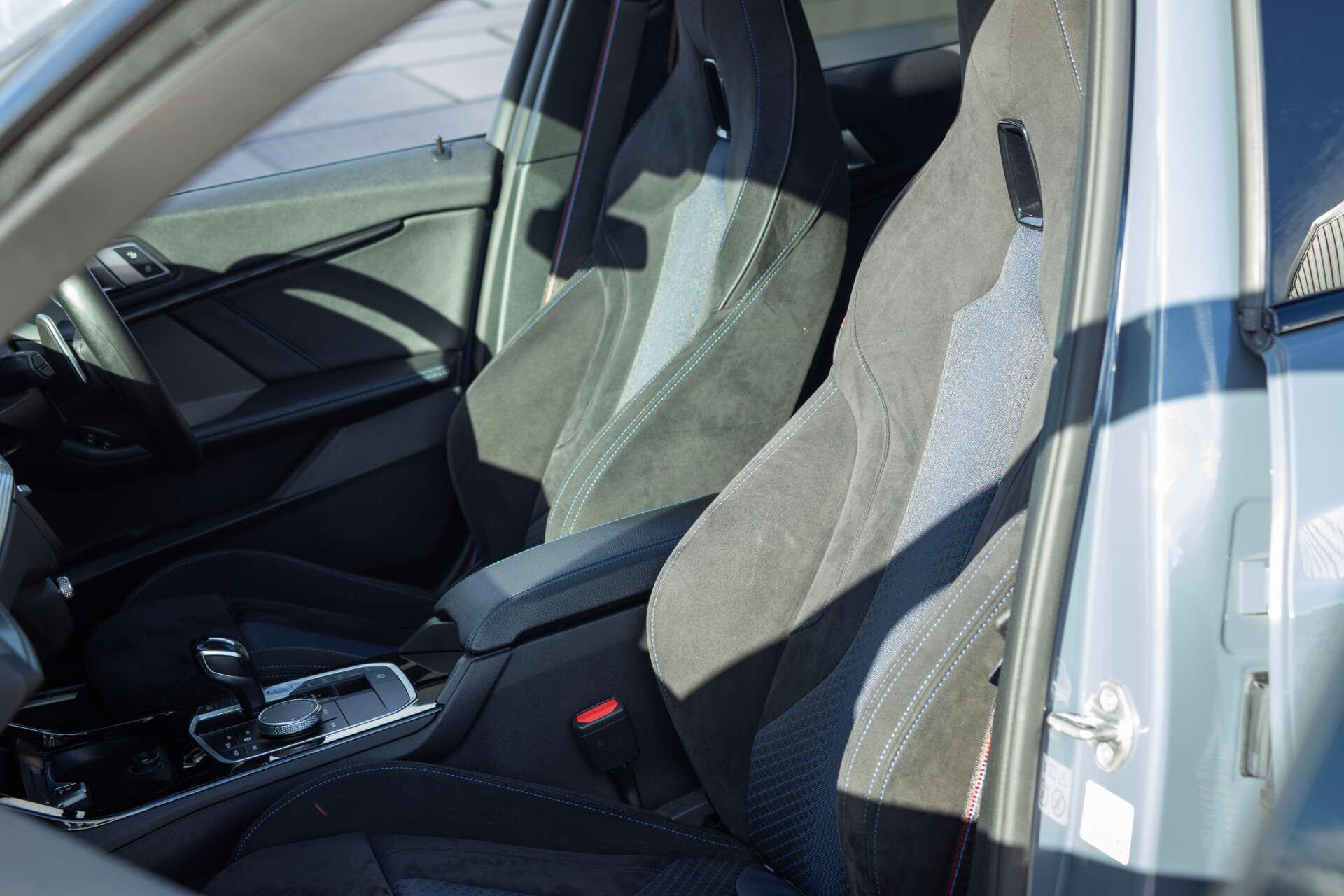 BMW 1 Series view 4