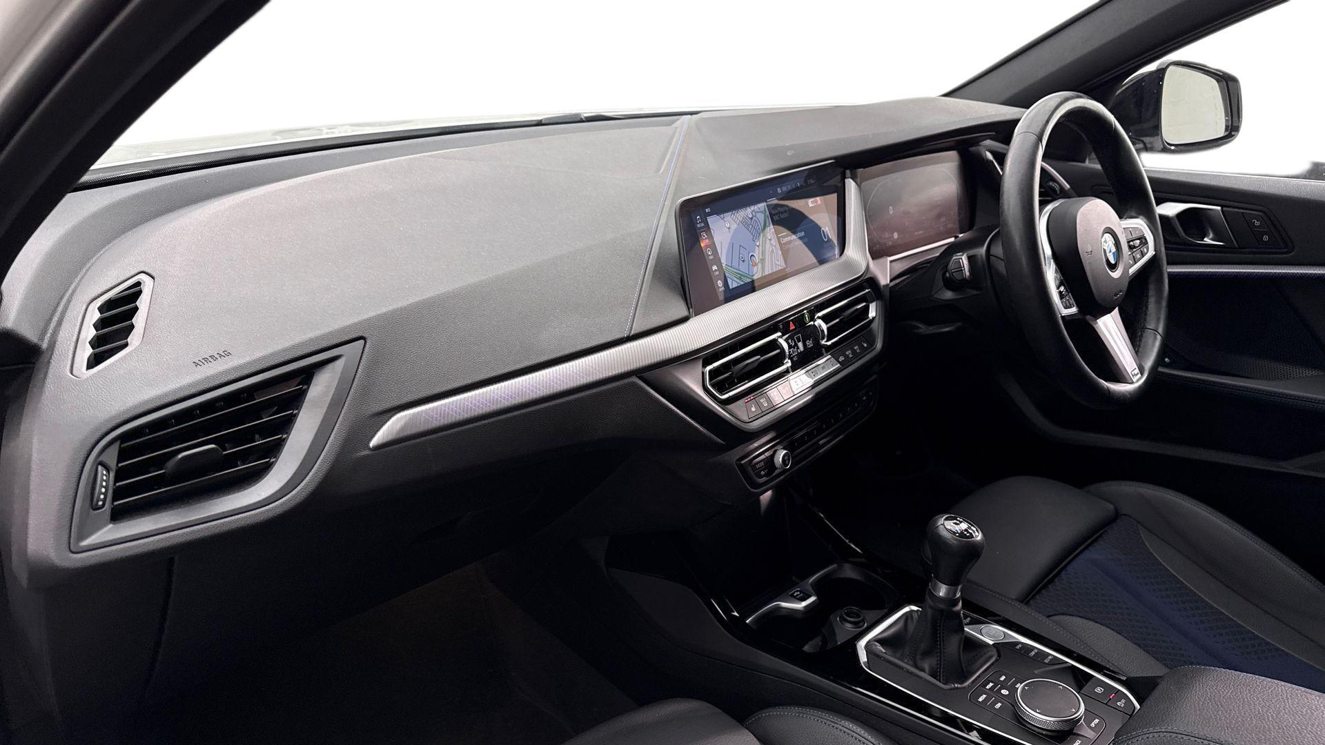 BMW 1 Series view 7