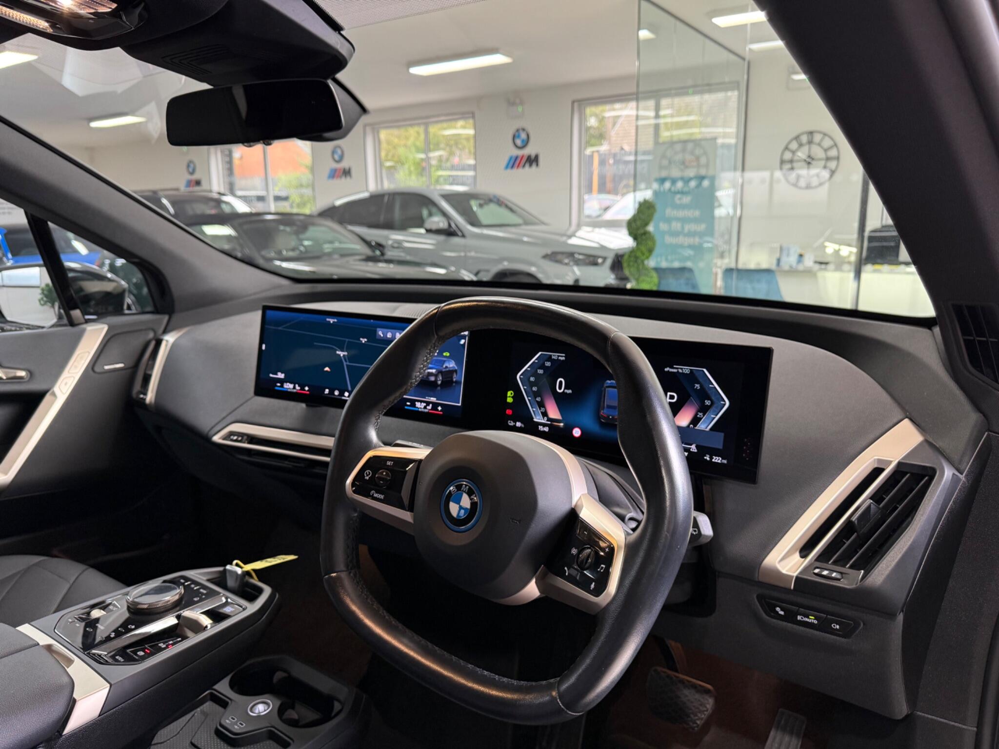 BMW iX view 35