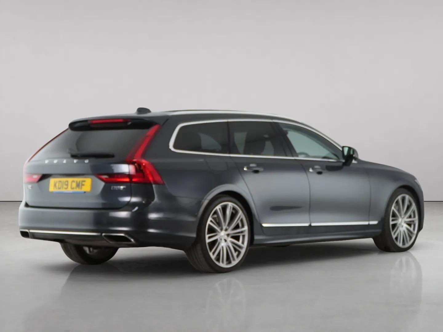 Volvo V90 view 8