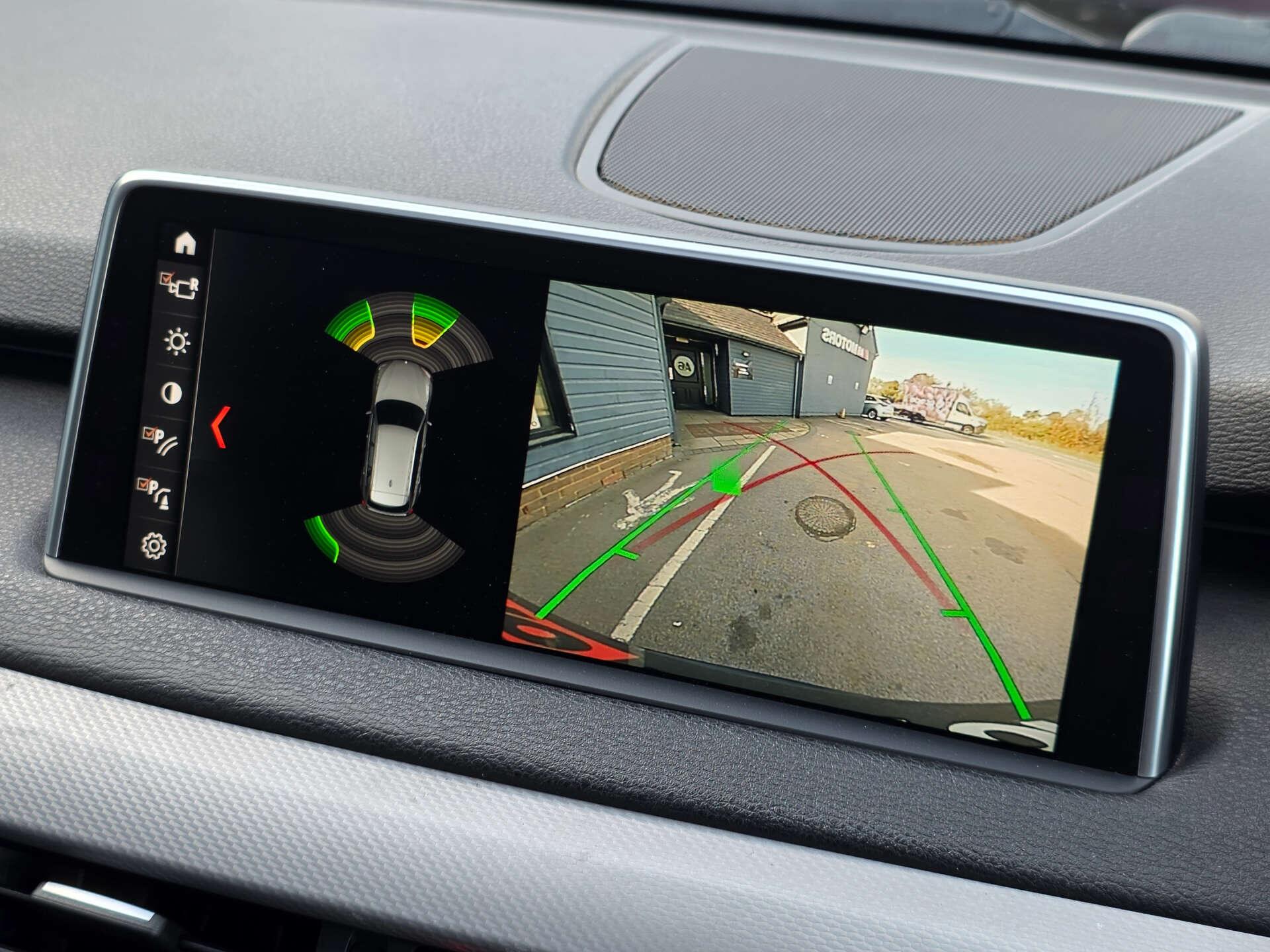 BMW X5 view 30