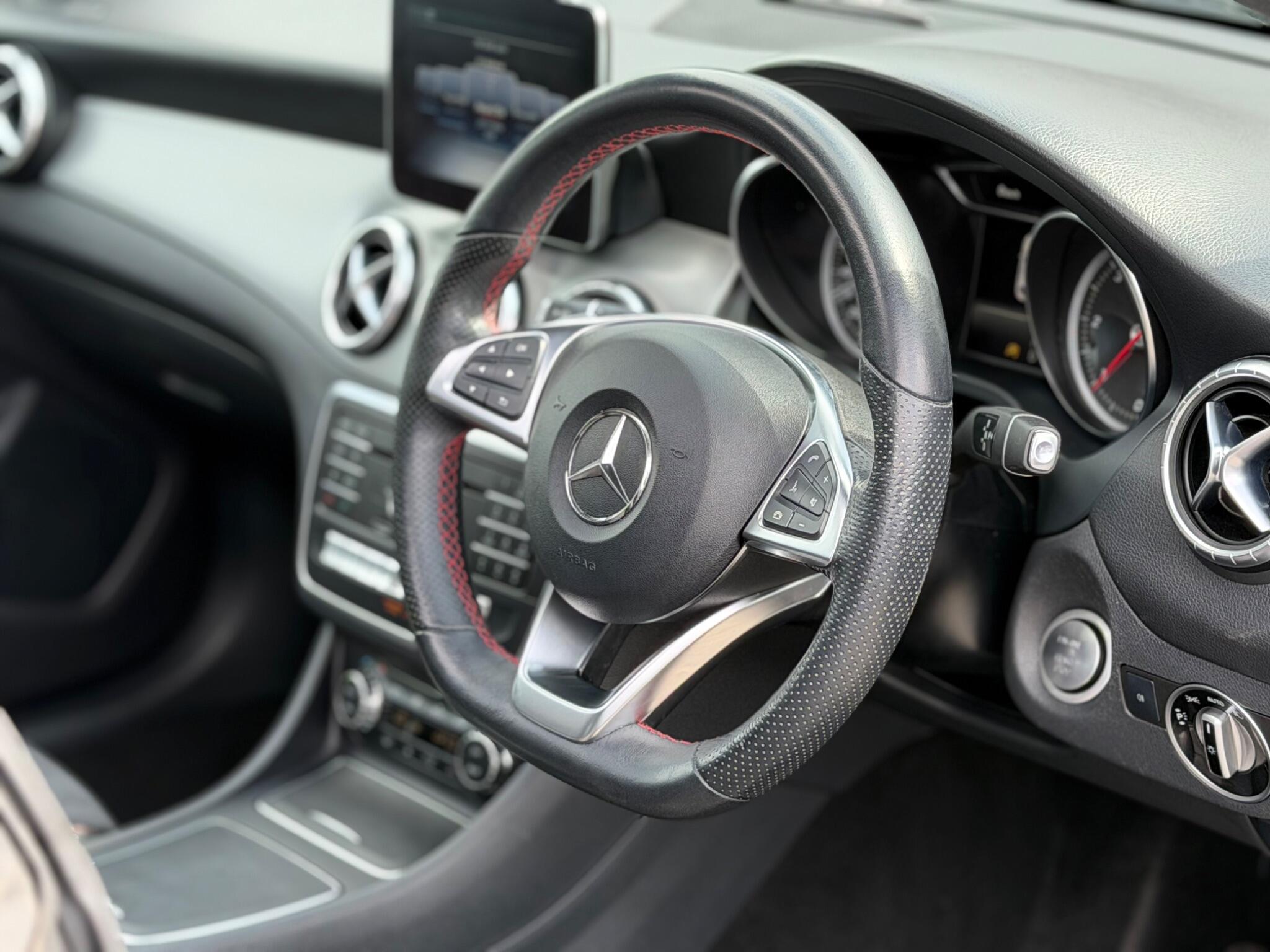 Mercedes-Benz Cla view 15
